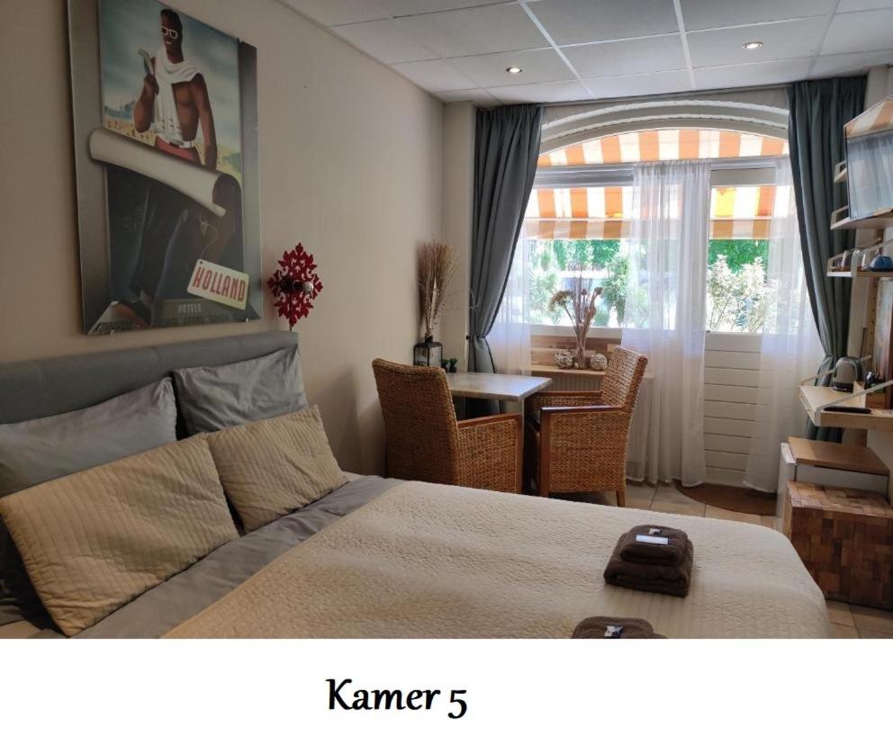 Double Room with Private Bathroom - Photo 1