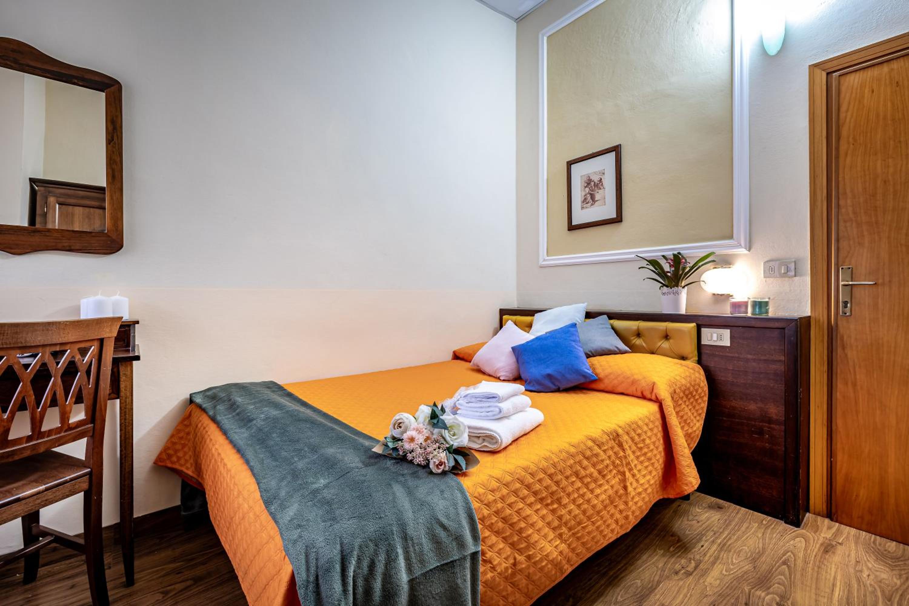 Single Room photo 3