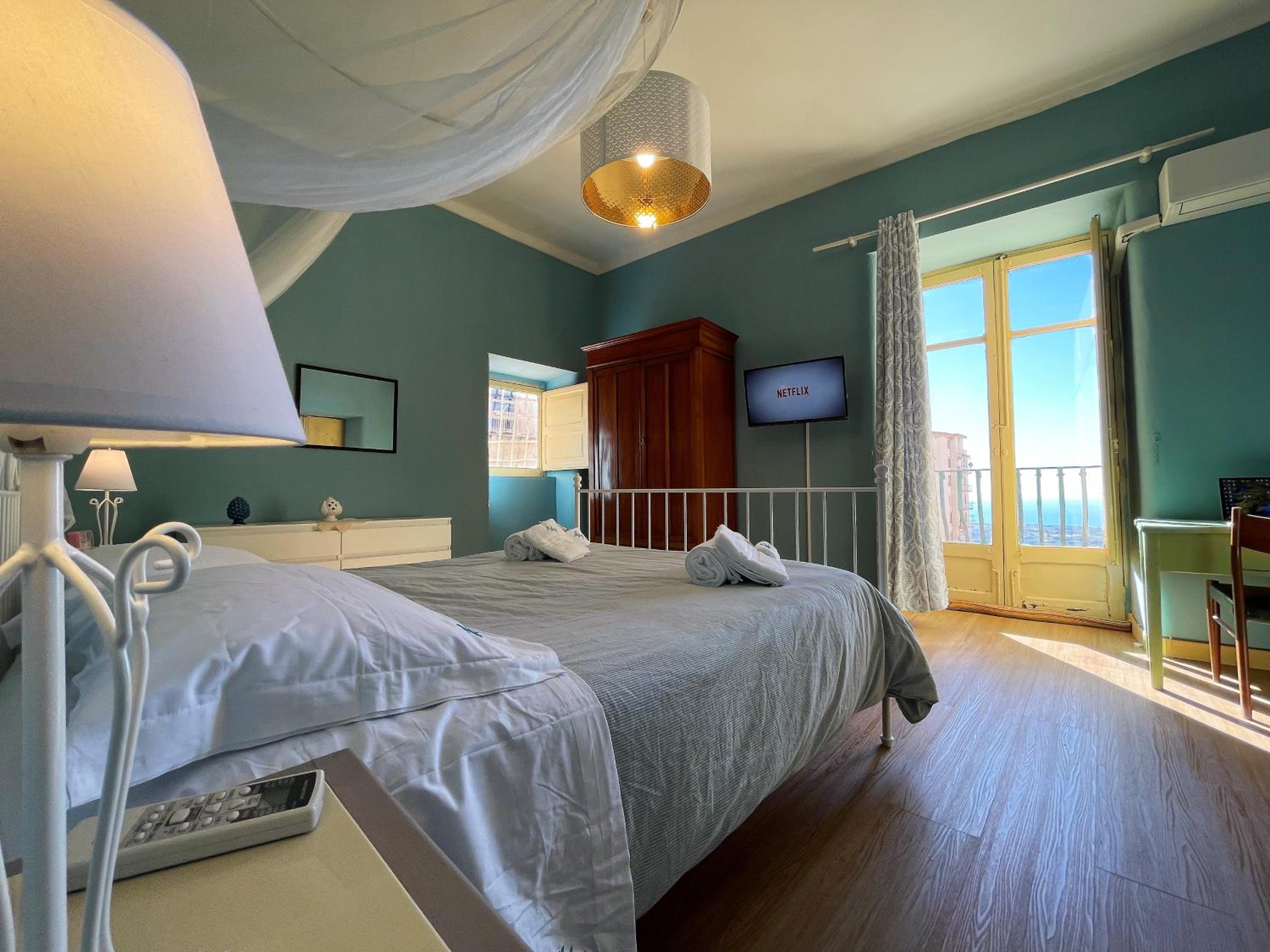 Apartment with Sea View