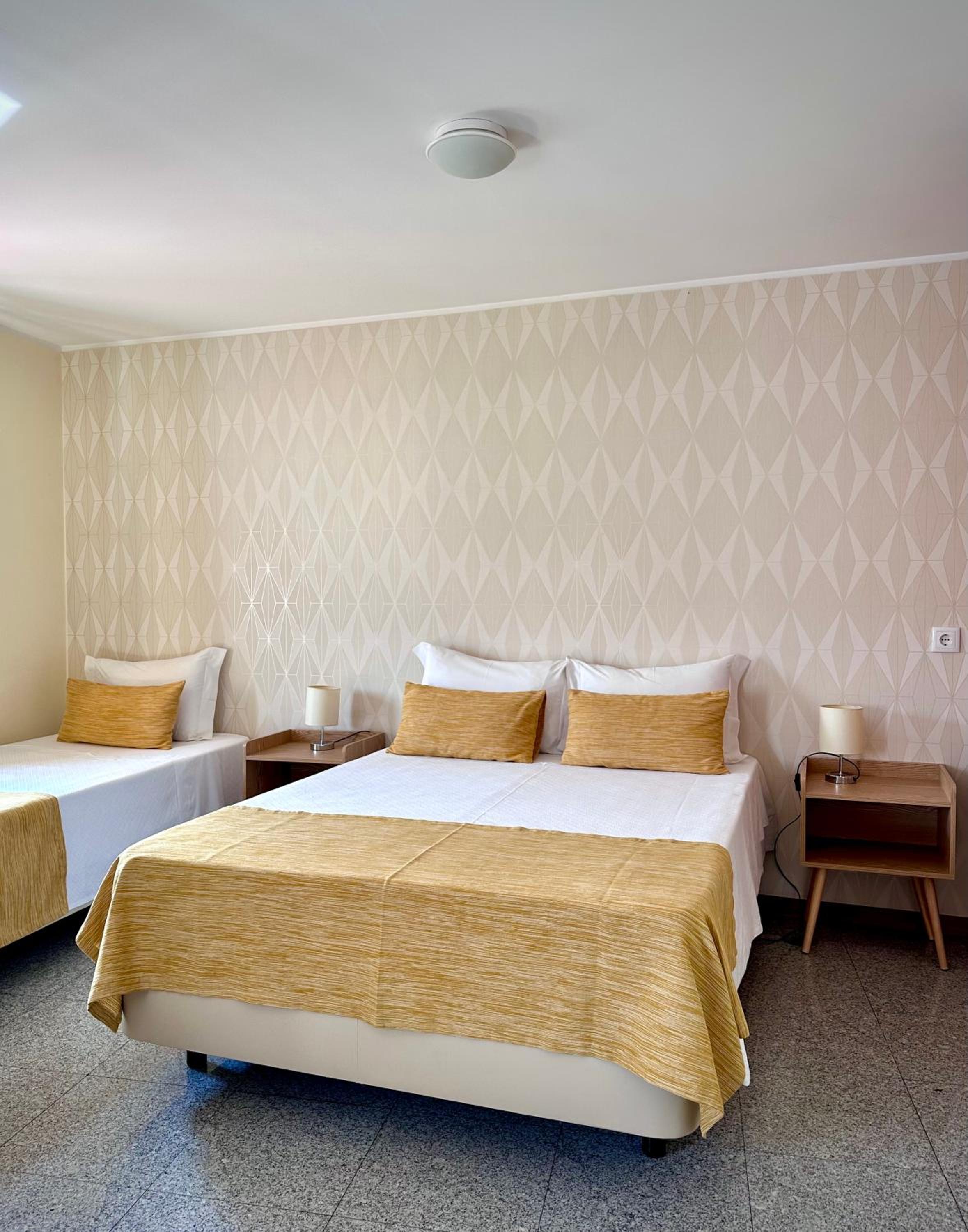Triple Room with Private Bathroom photo 1