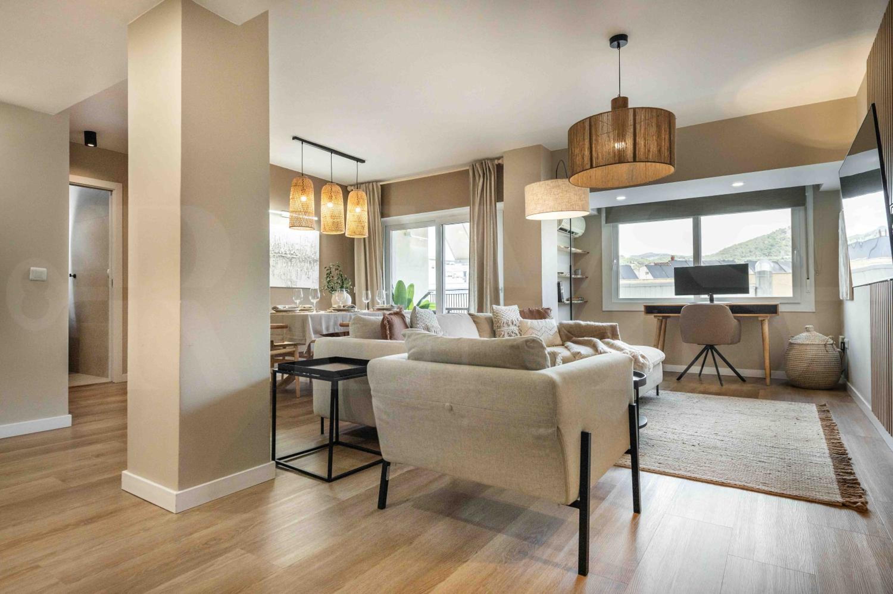 Apartamento con Balcón