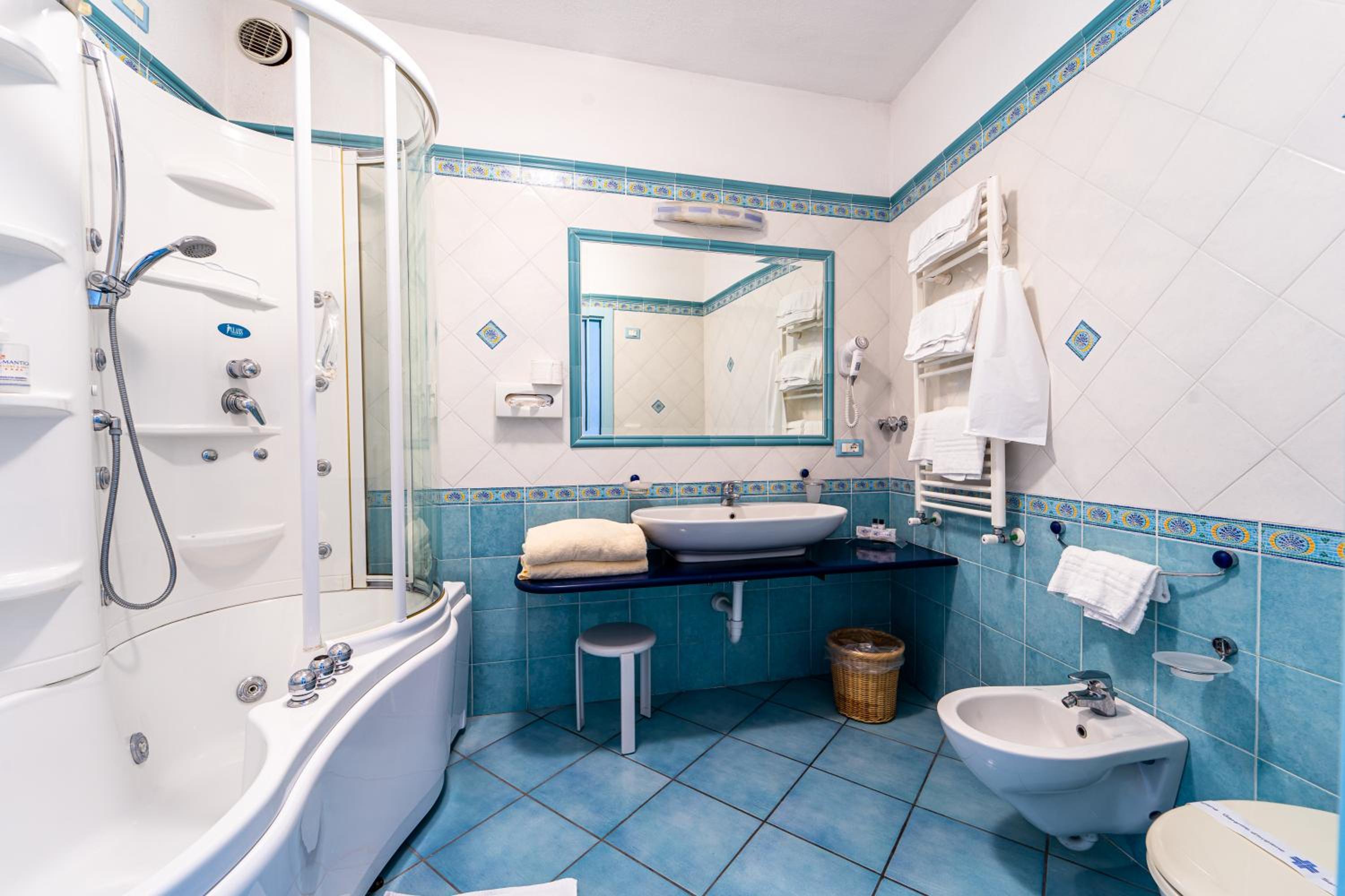 Junior Suite with Sea View and Access to Thermal Park photo 3