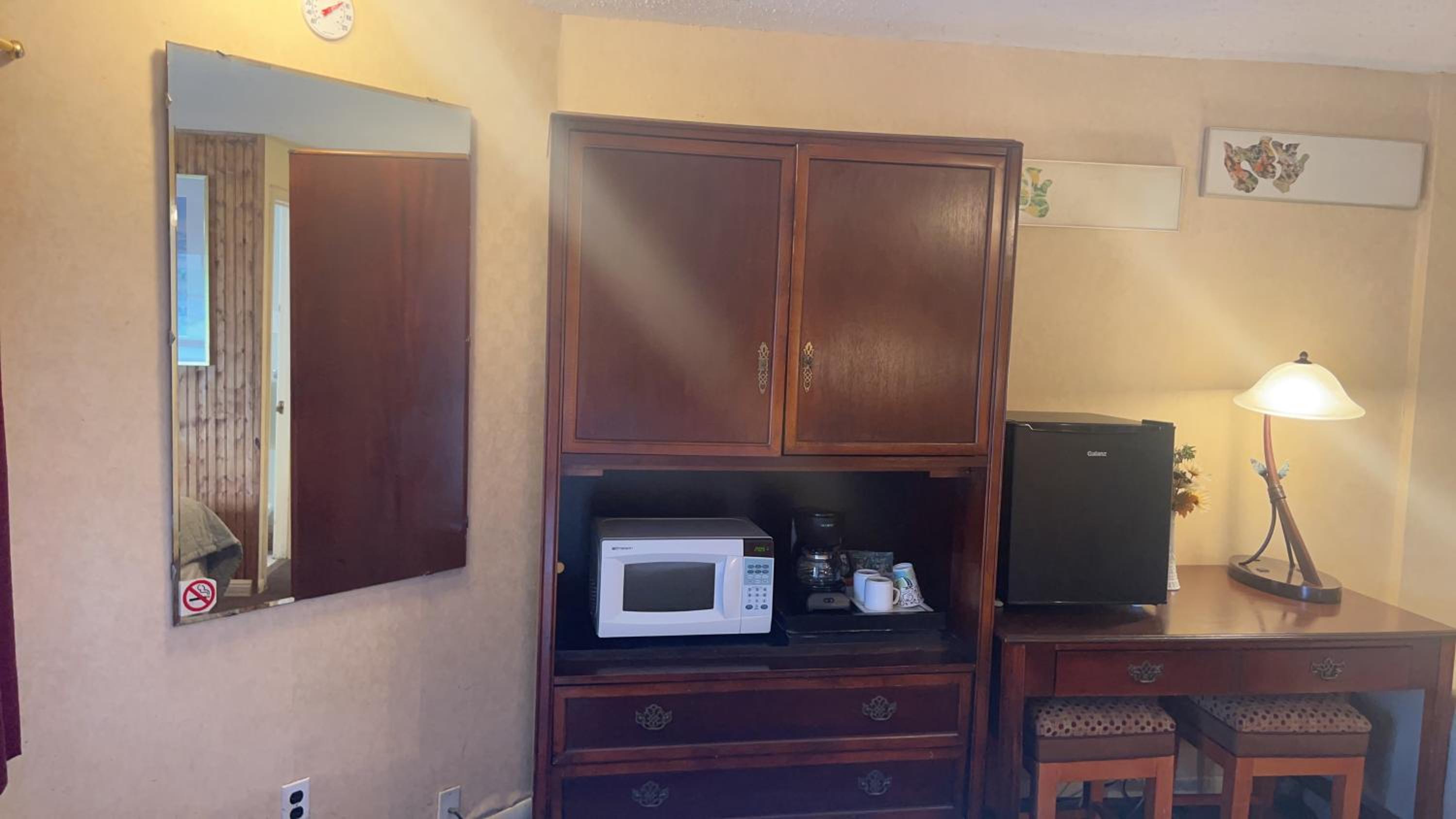 Room with Two Double Beds photo 3