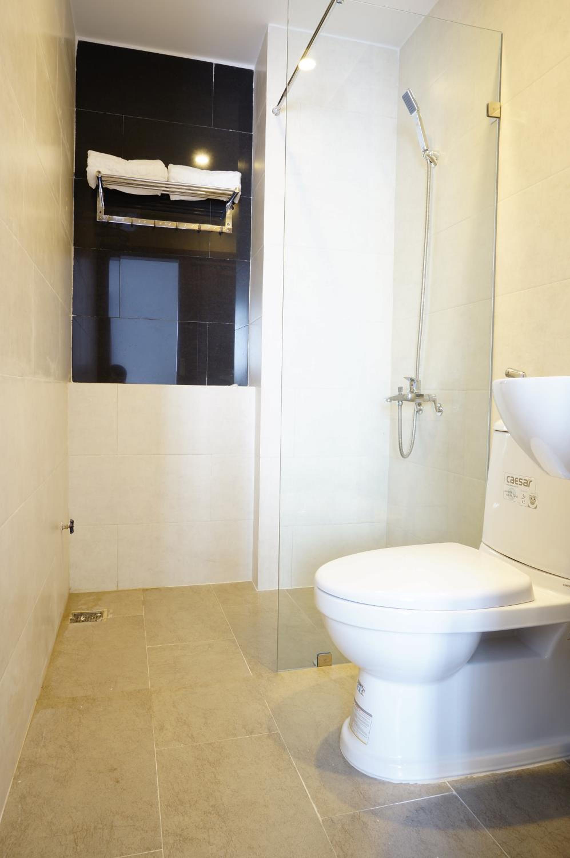 Standard Double Room - Photo 5