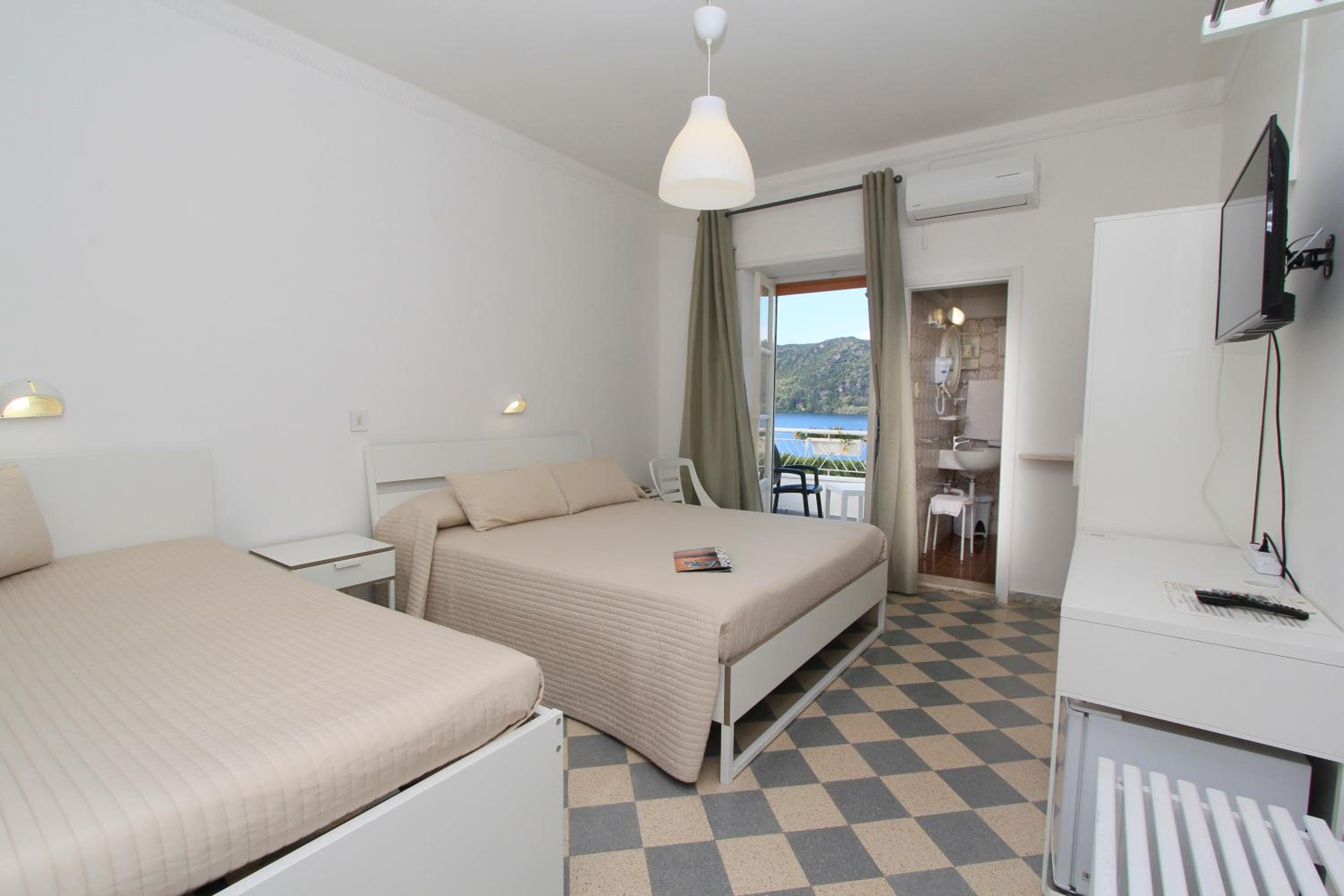 Double Room With Extra Bed
