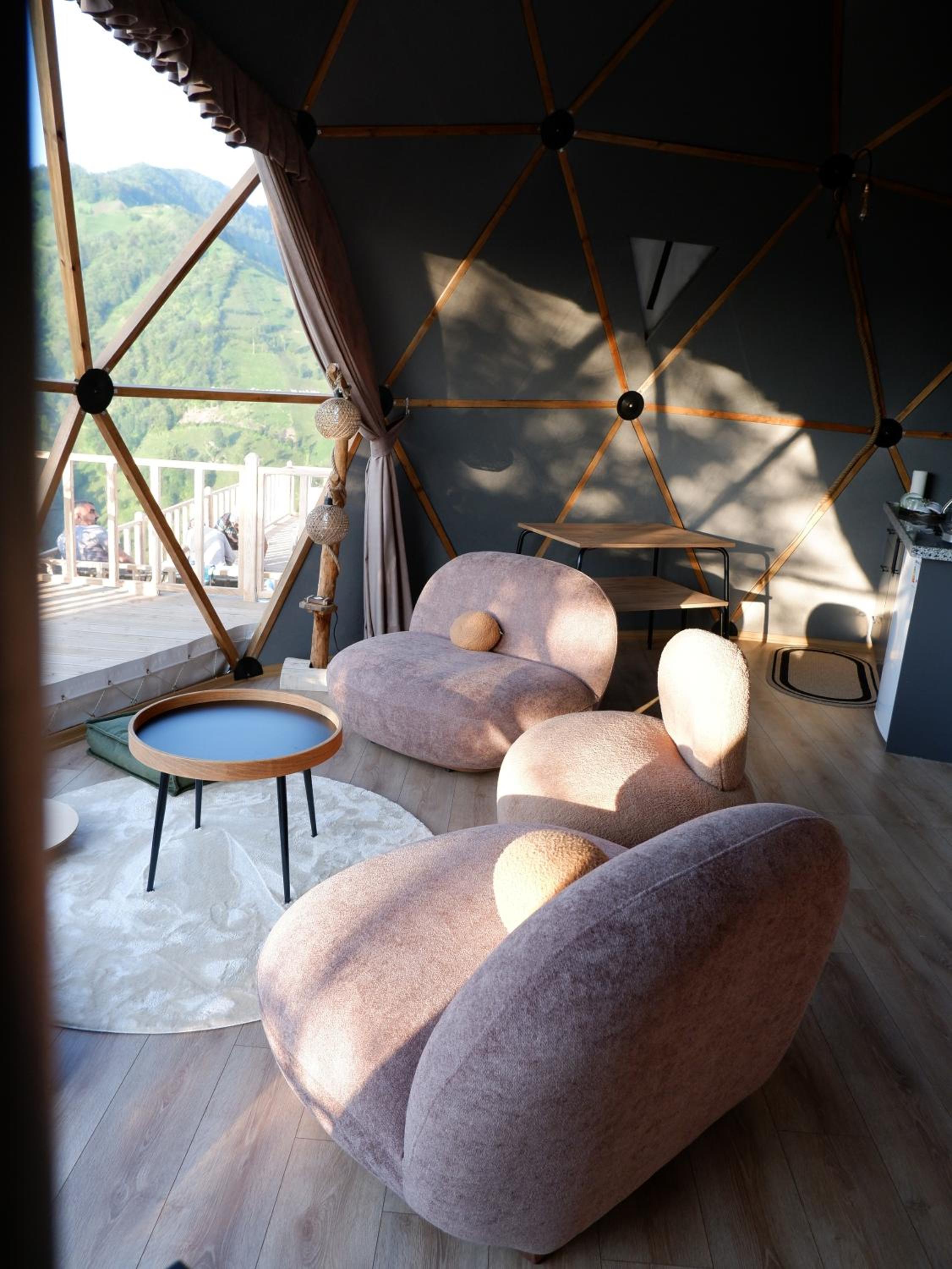Deluxe King Suite