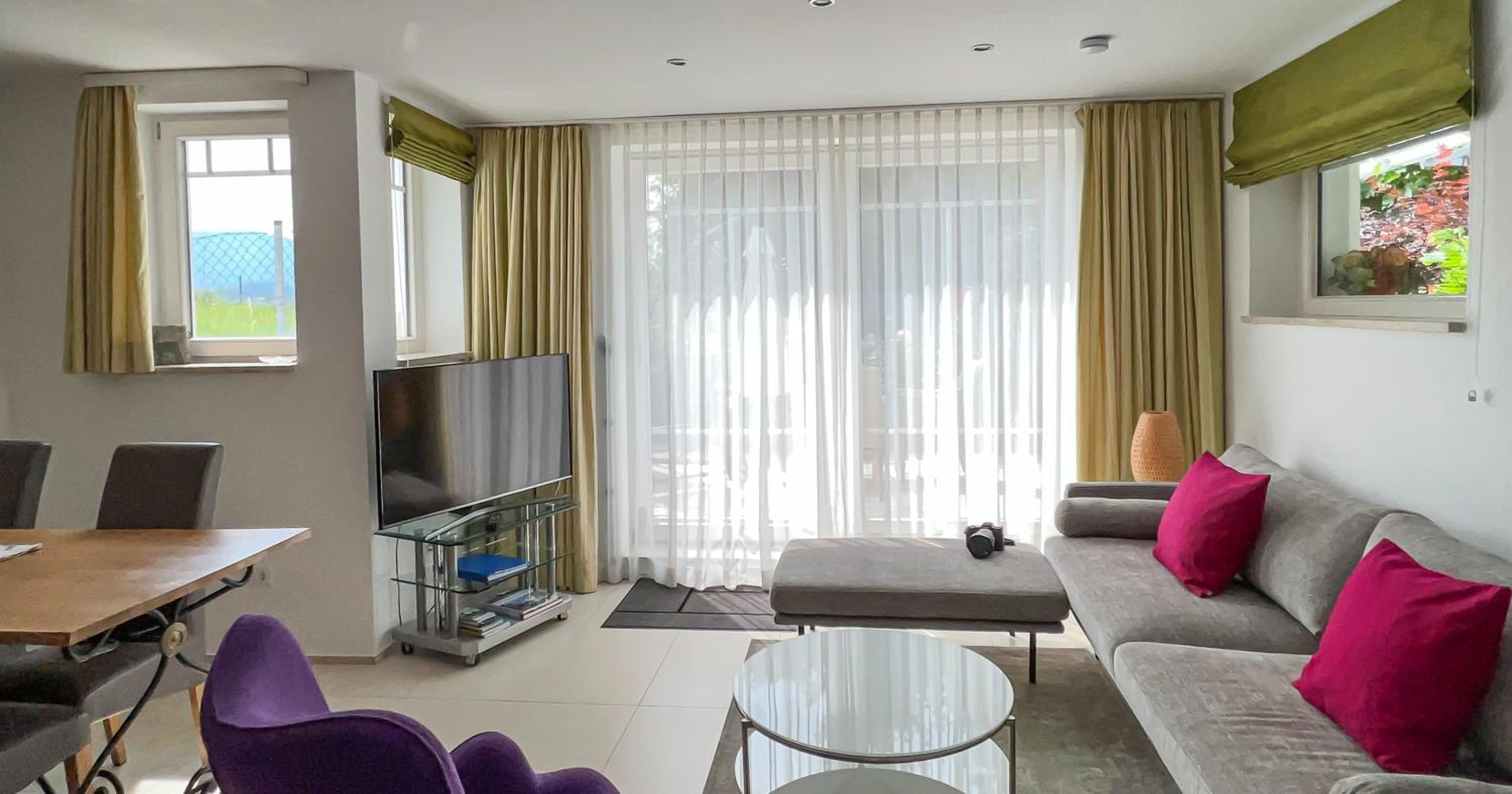 Apartment with Terrace photo 2