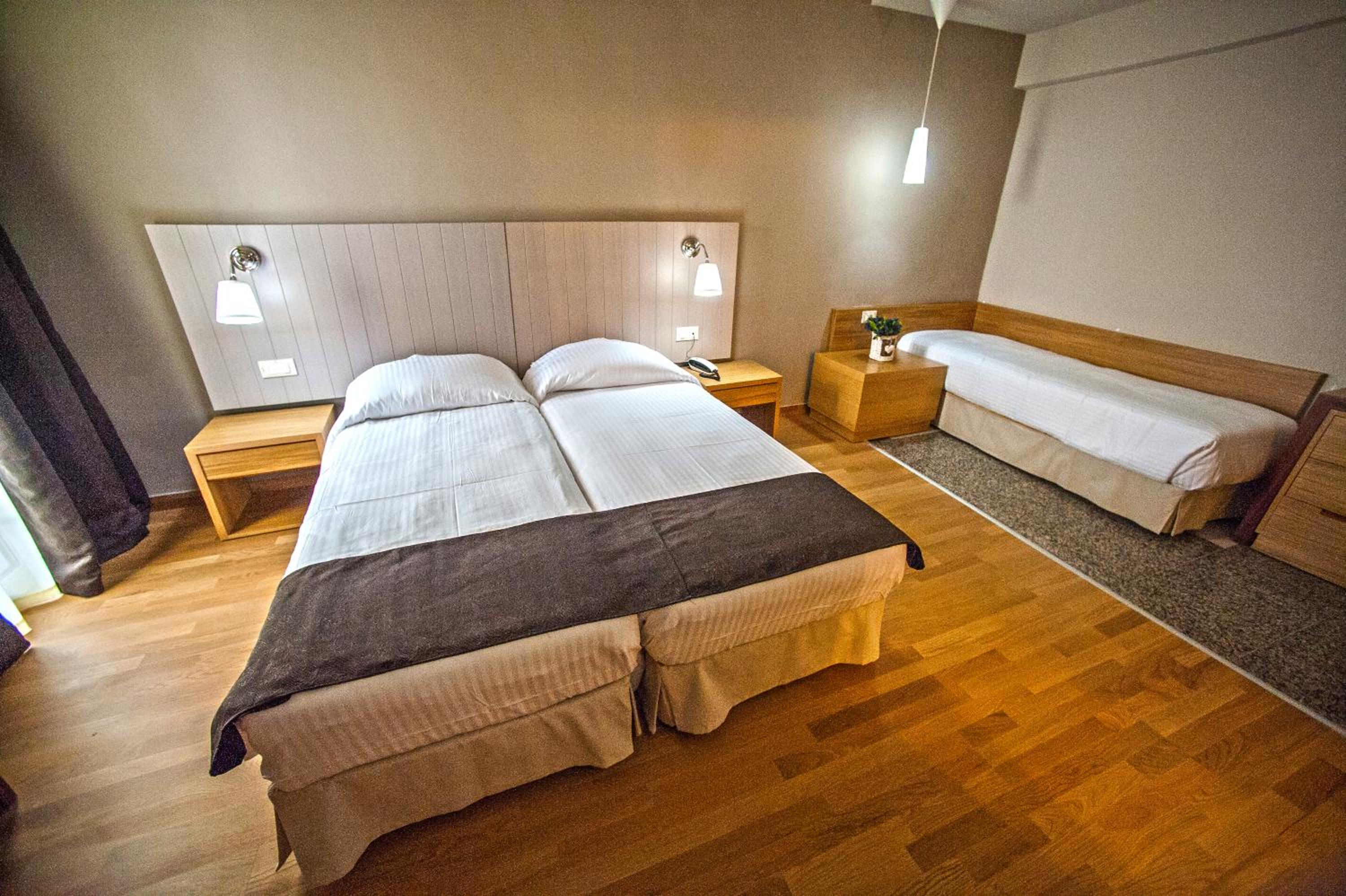 Deluxe Double or Twin Room with Garden View
