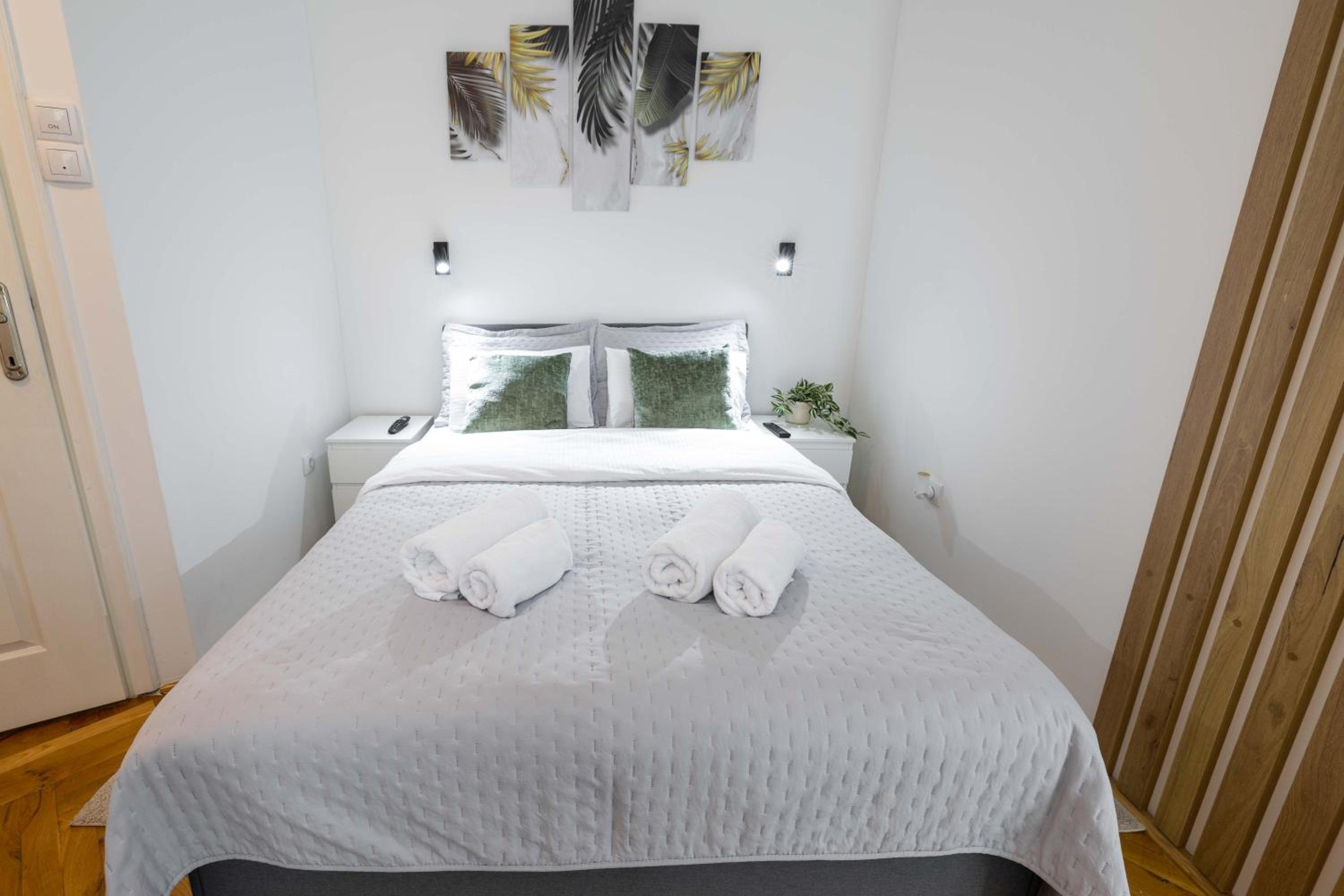 Double Room with Balcony photo 3