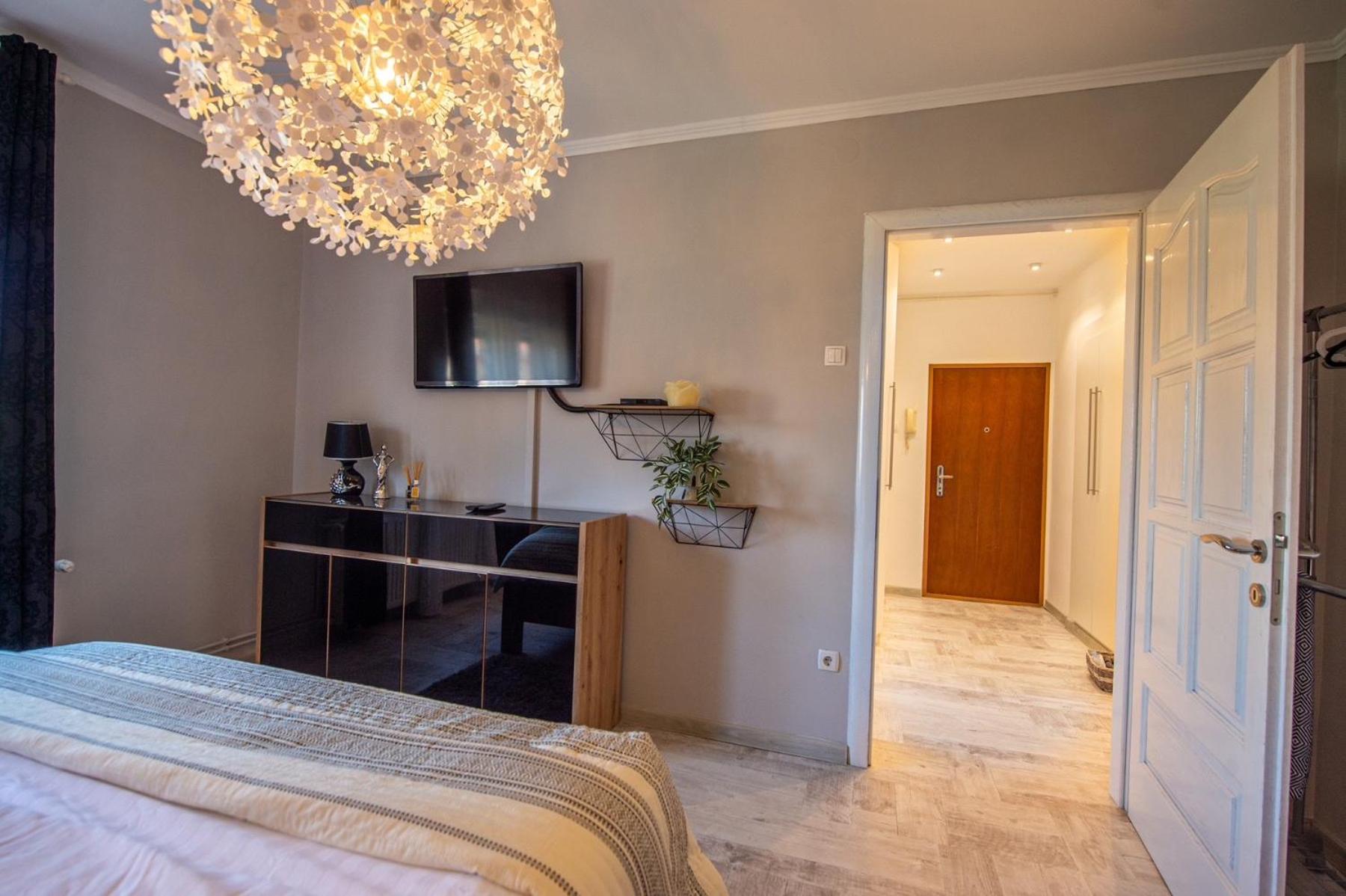 One-Bedroom Apartment - Photo 62