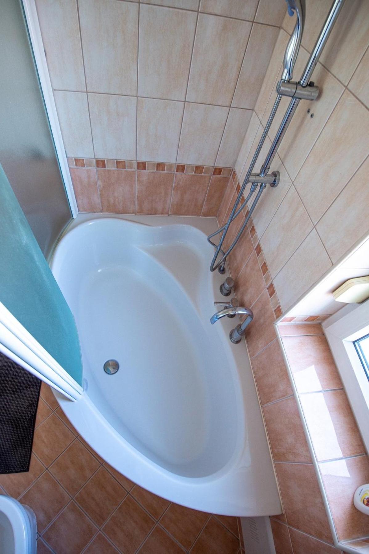 One-Bedroom Apartment - Photo 41