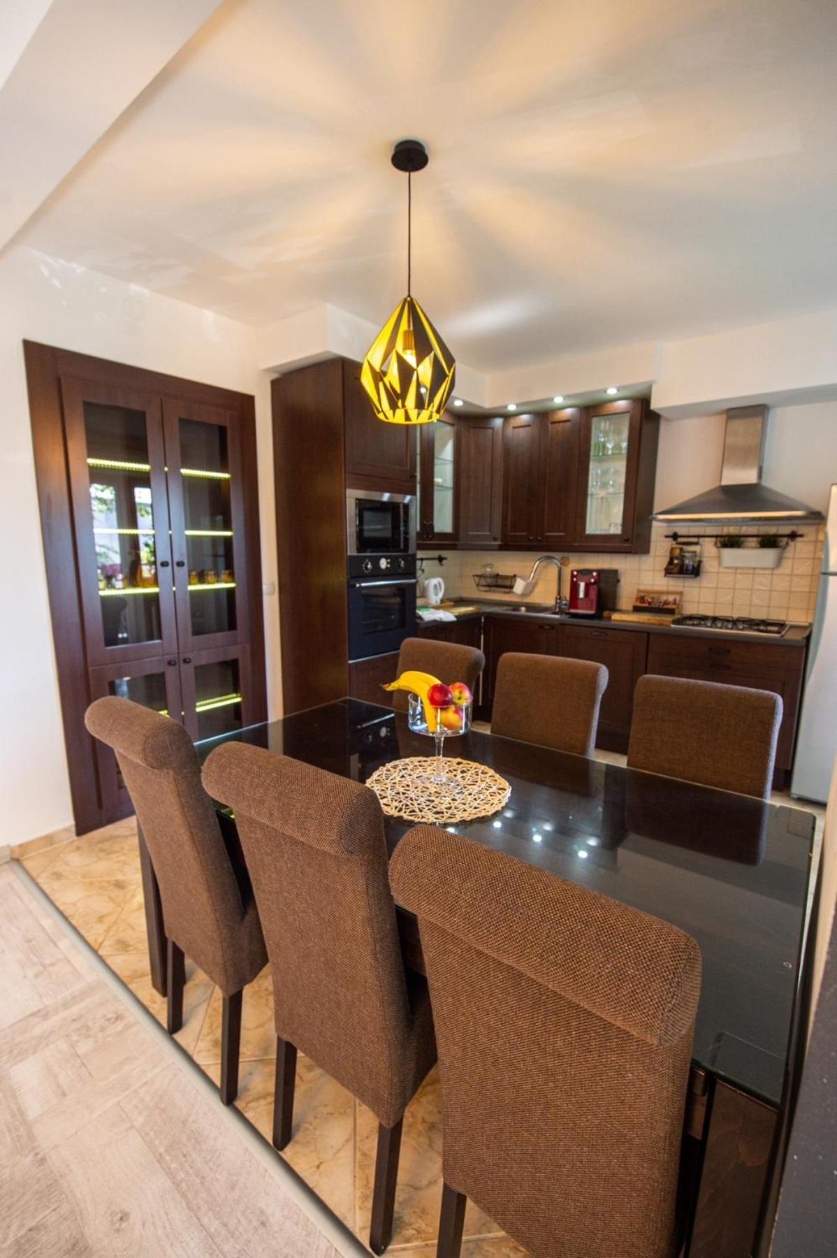 One-Bedroom Apartment - Photo 76