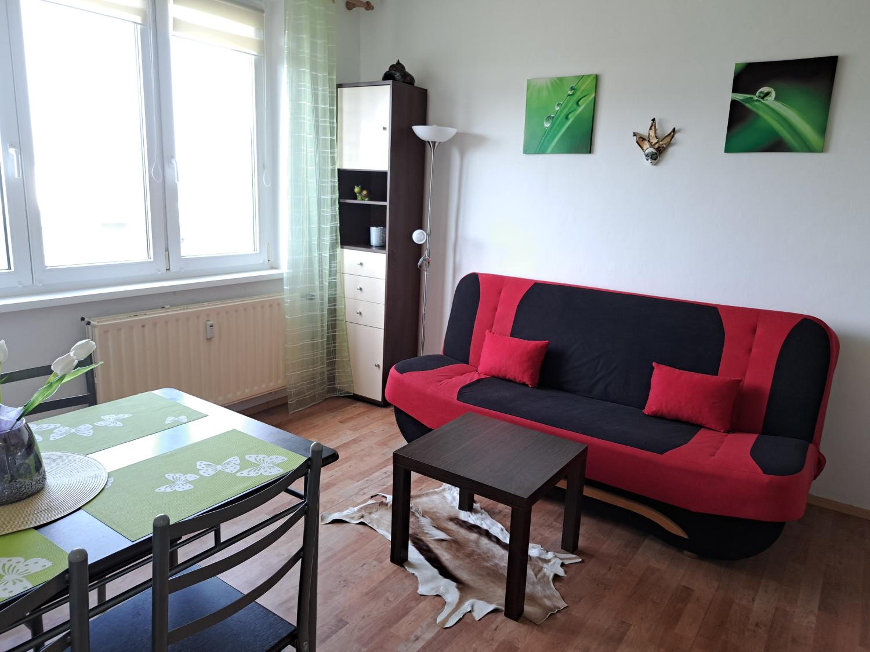 One-Bedroom Apartment photo 1