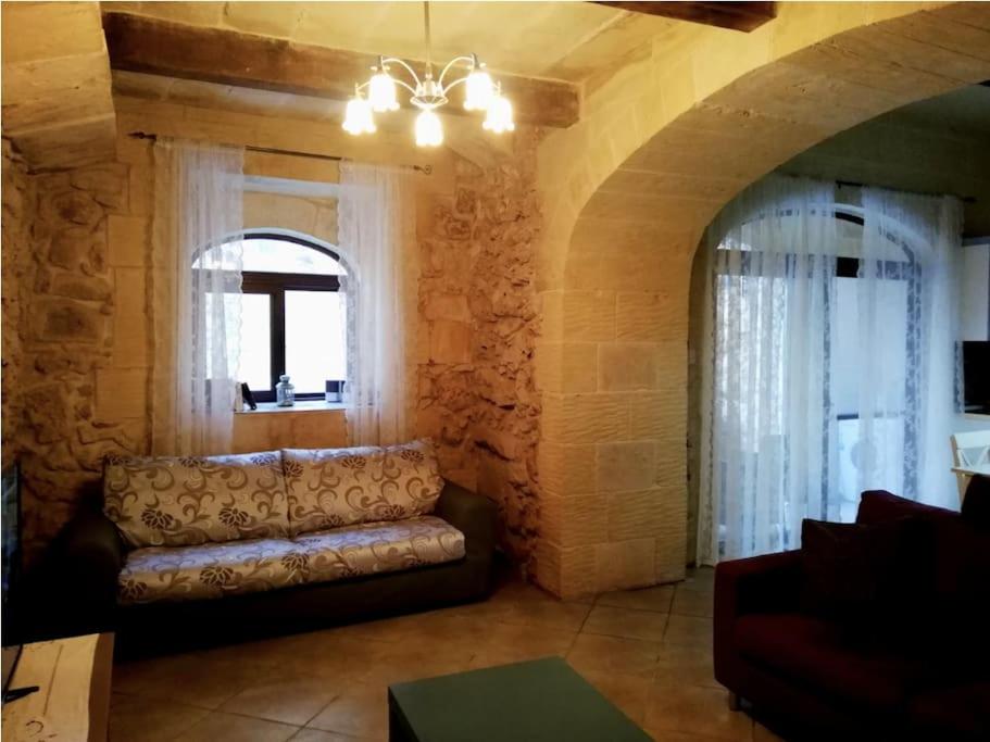 Villa photo 1