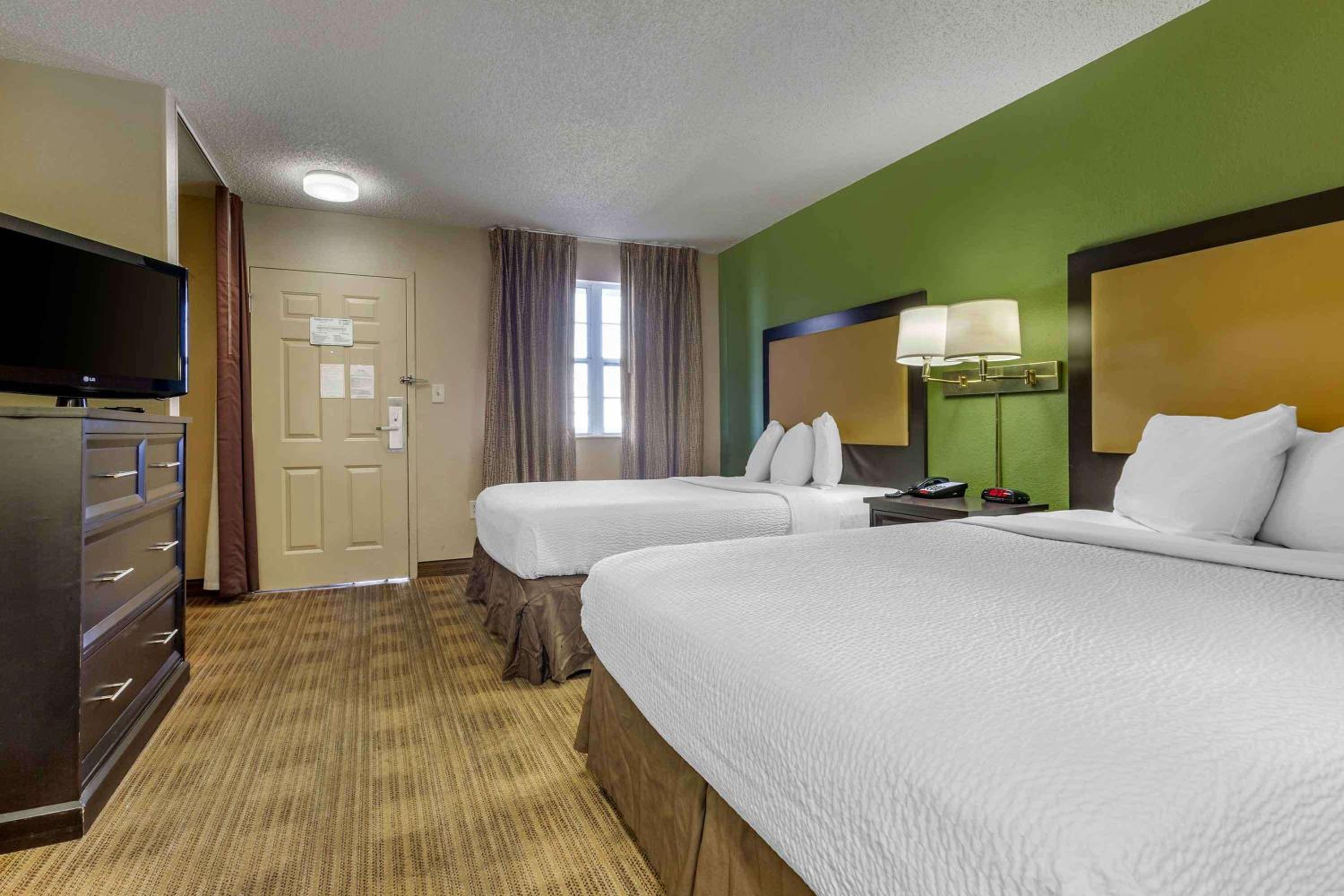 Studio with 2 Double Beds - Non-Smoking - Photo 1