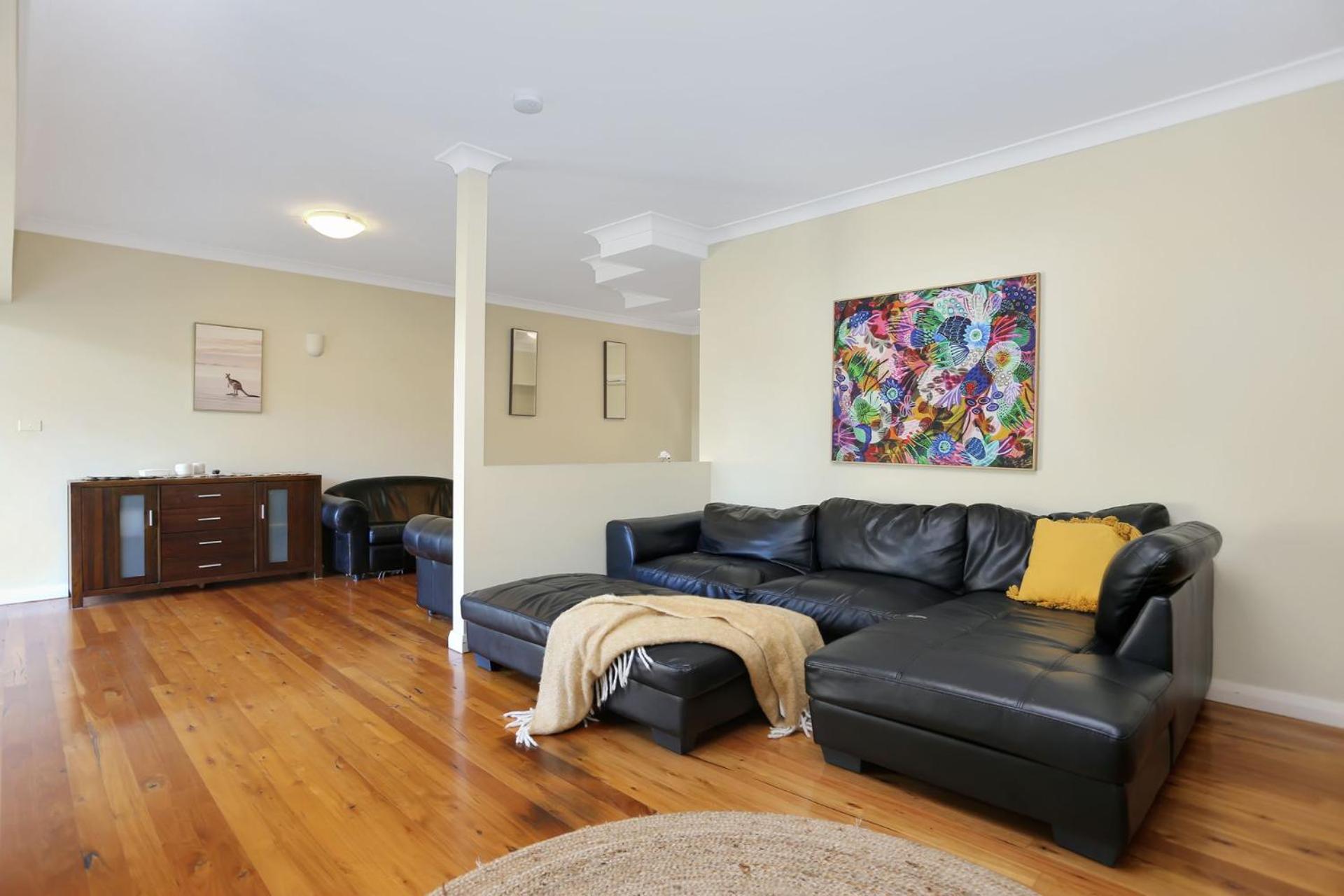 Apartment photo 1