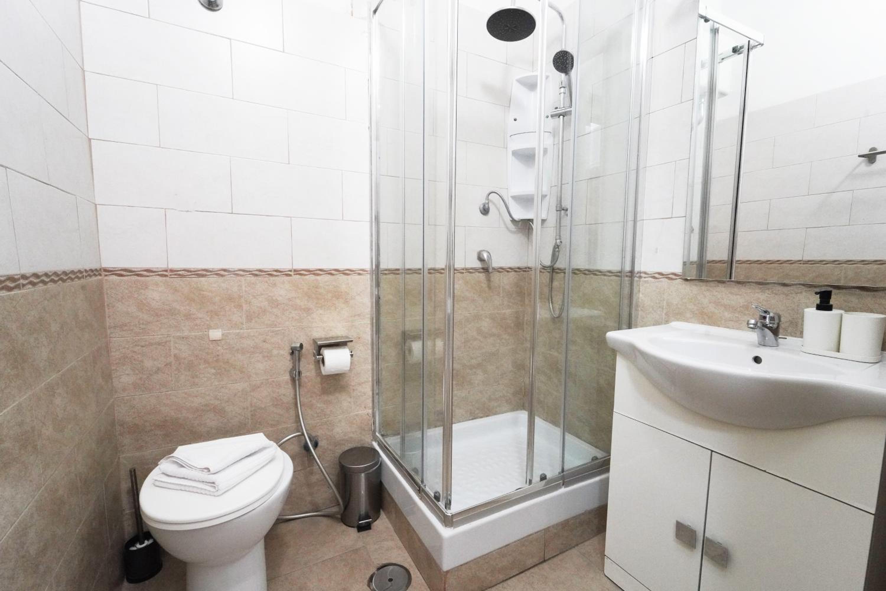 Standard Double or Twin Room photo 3