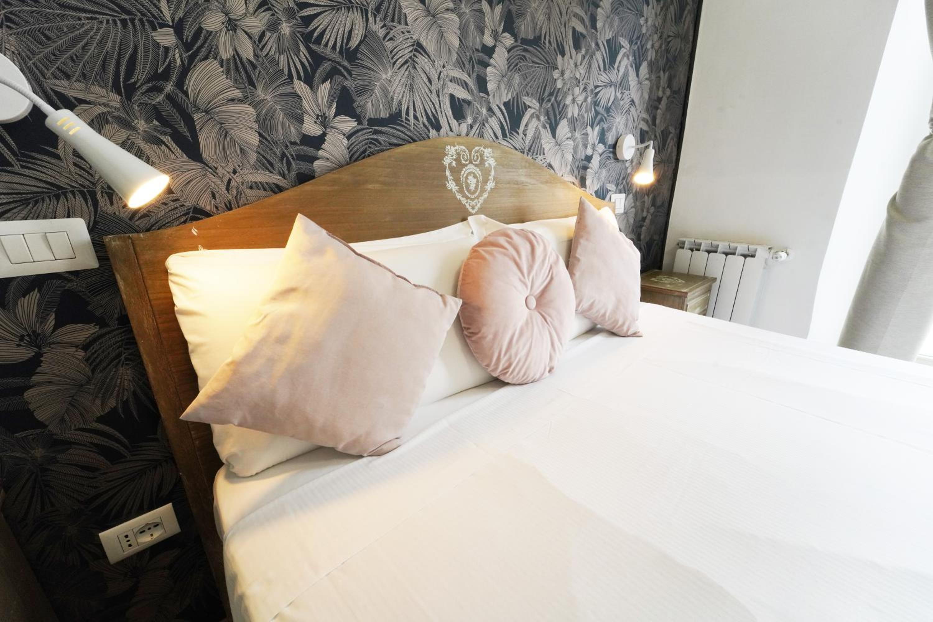 Standard Double or Twin Room photo 2