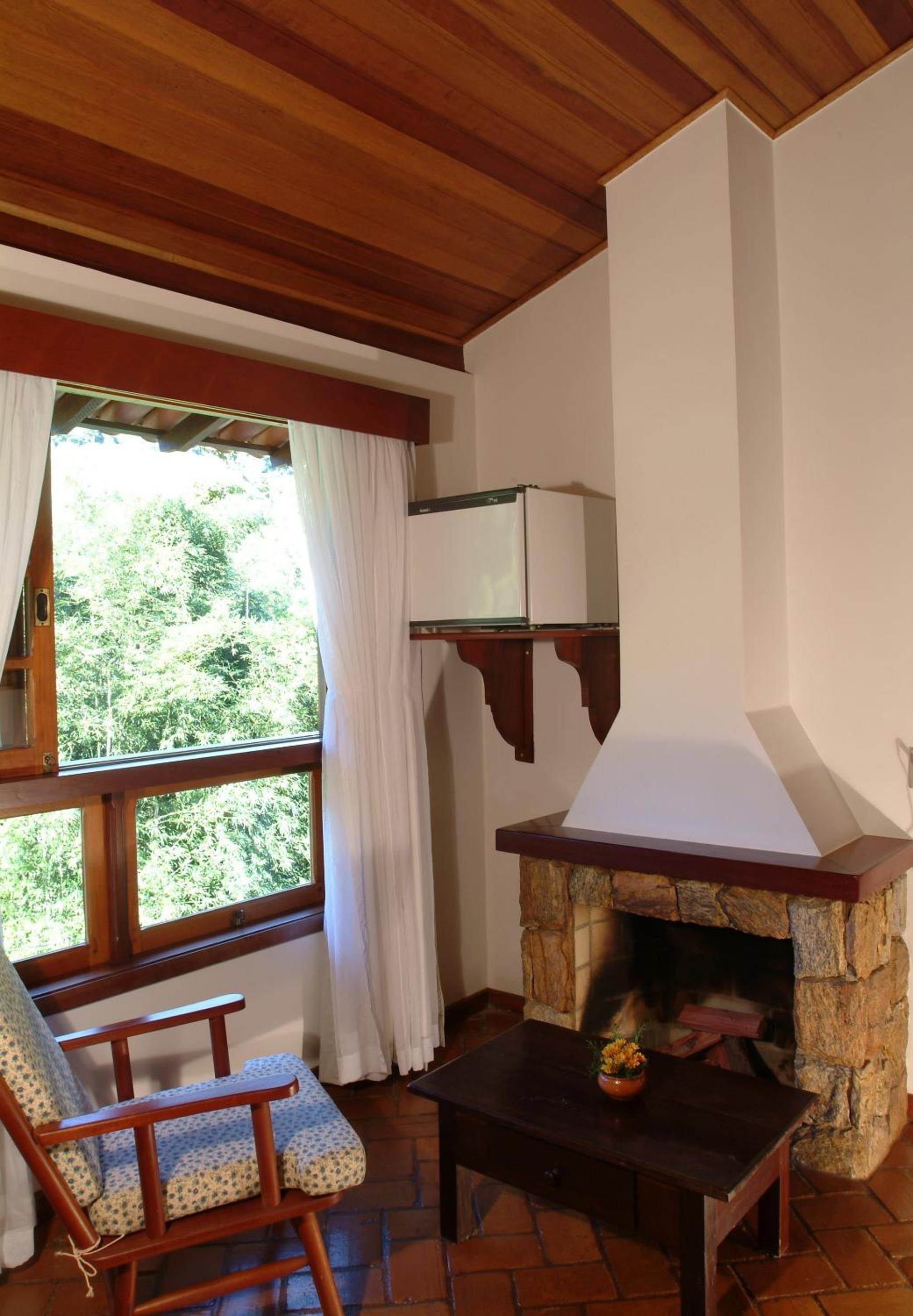Deluxe Double or Twin Room photo 2