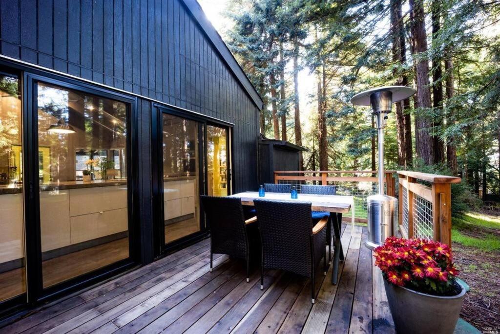 Two-Bedroom House photo 2