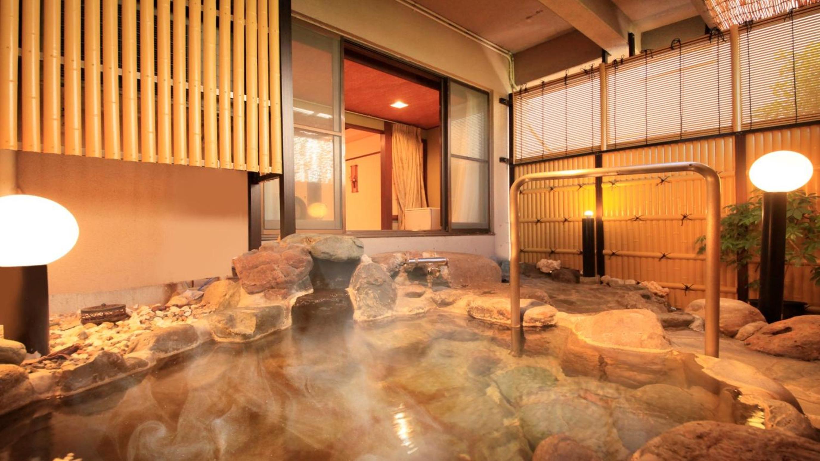 Japanese-Style Room with Semi Open-Air Bath photo 2