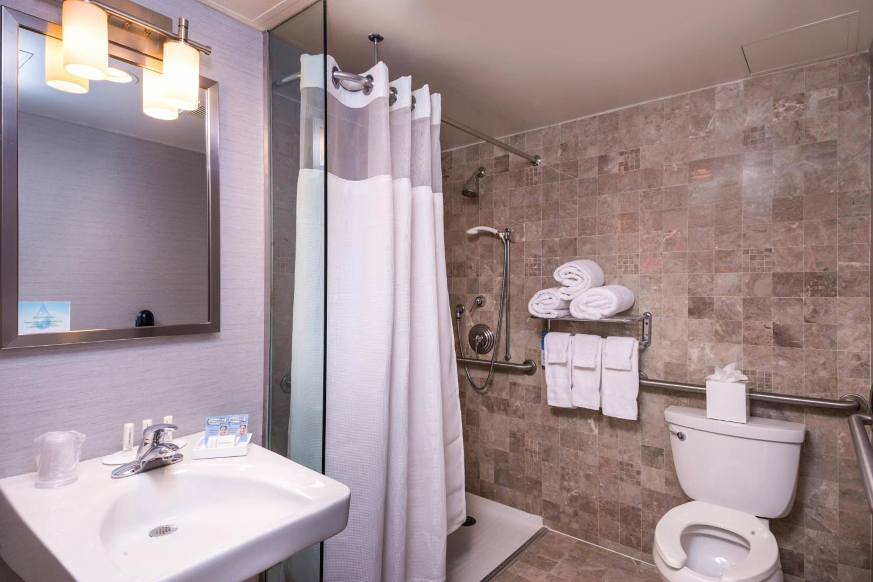 Queen Room - Mobility and Hearing Accessible with Roll-in Shower