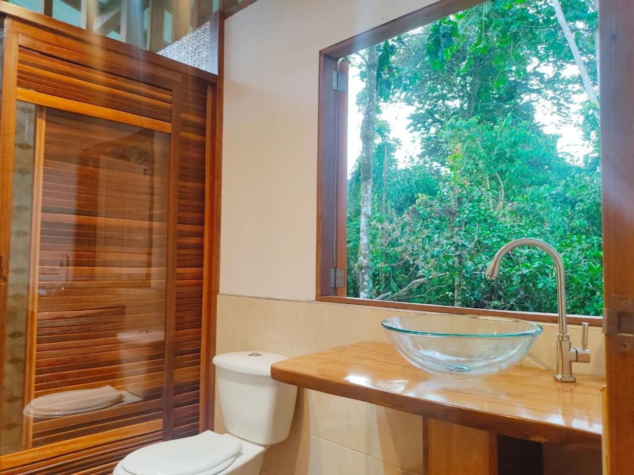 Family Room with Private Bathroom photo 2