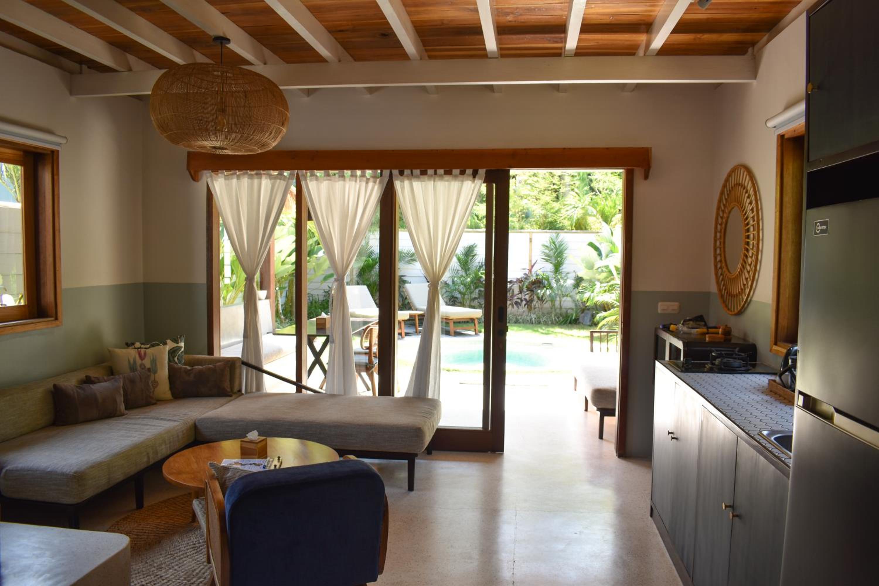 Villa With Private Pool - Photo 1