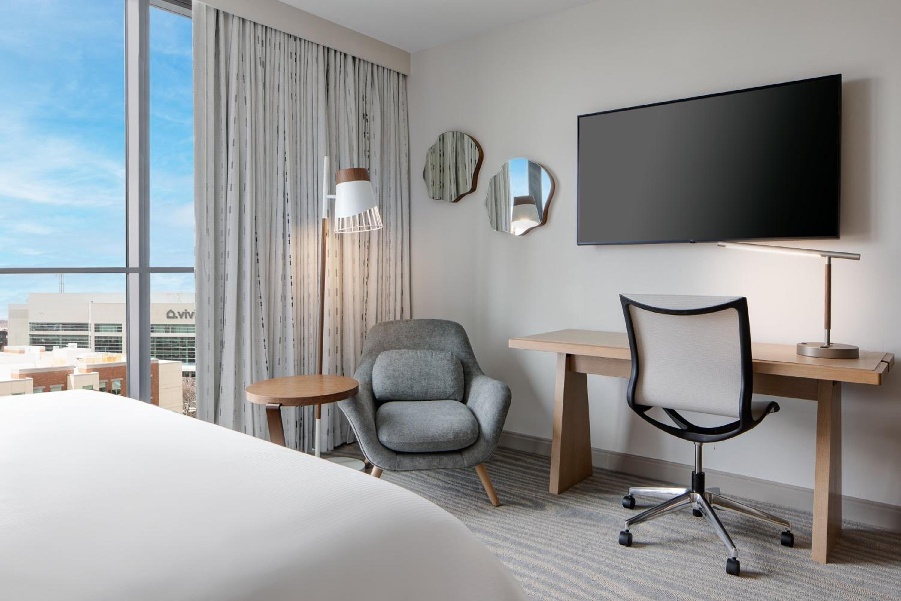 Standard King Room  - Photo 5