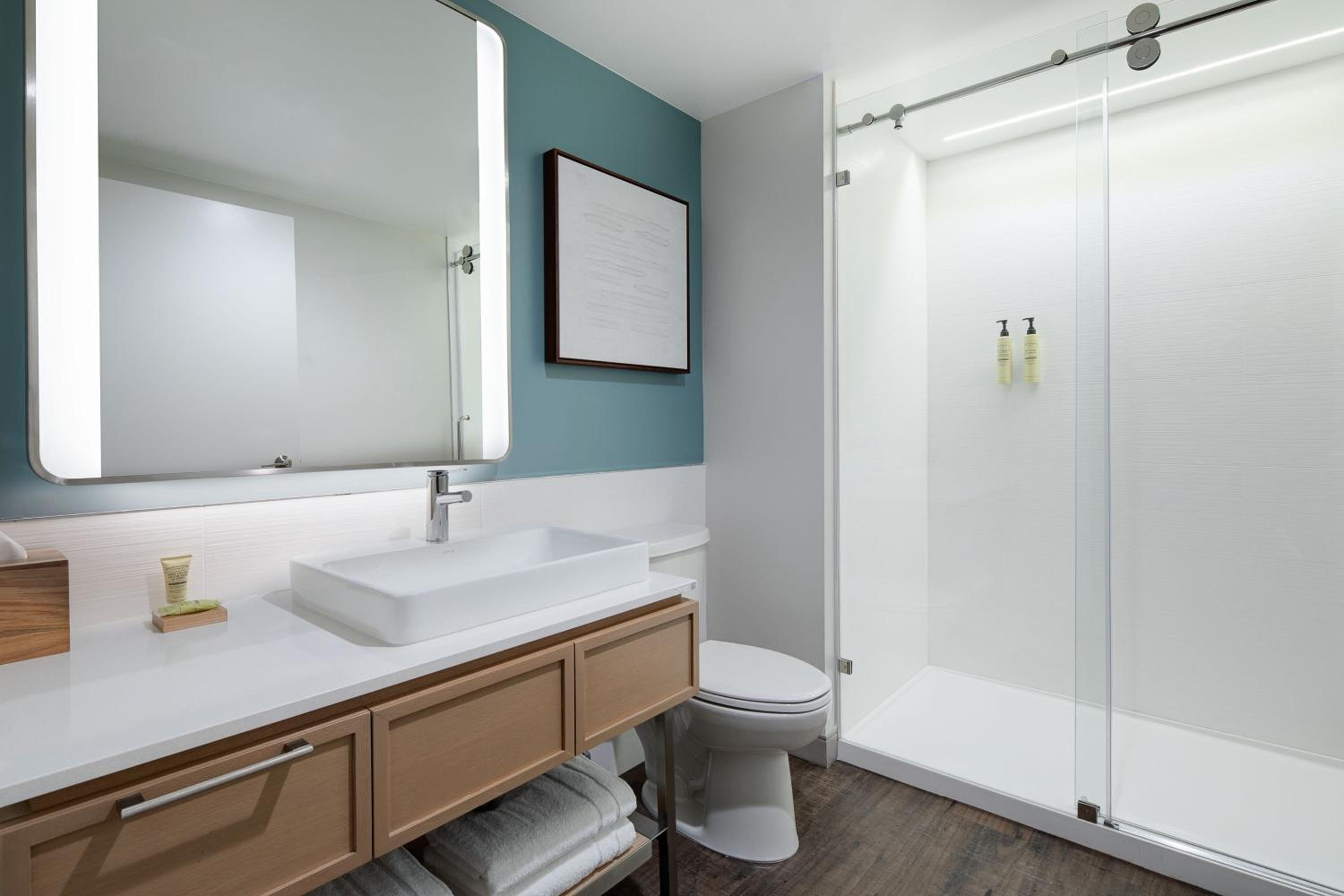 Standard King Room  - Photo 2