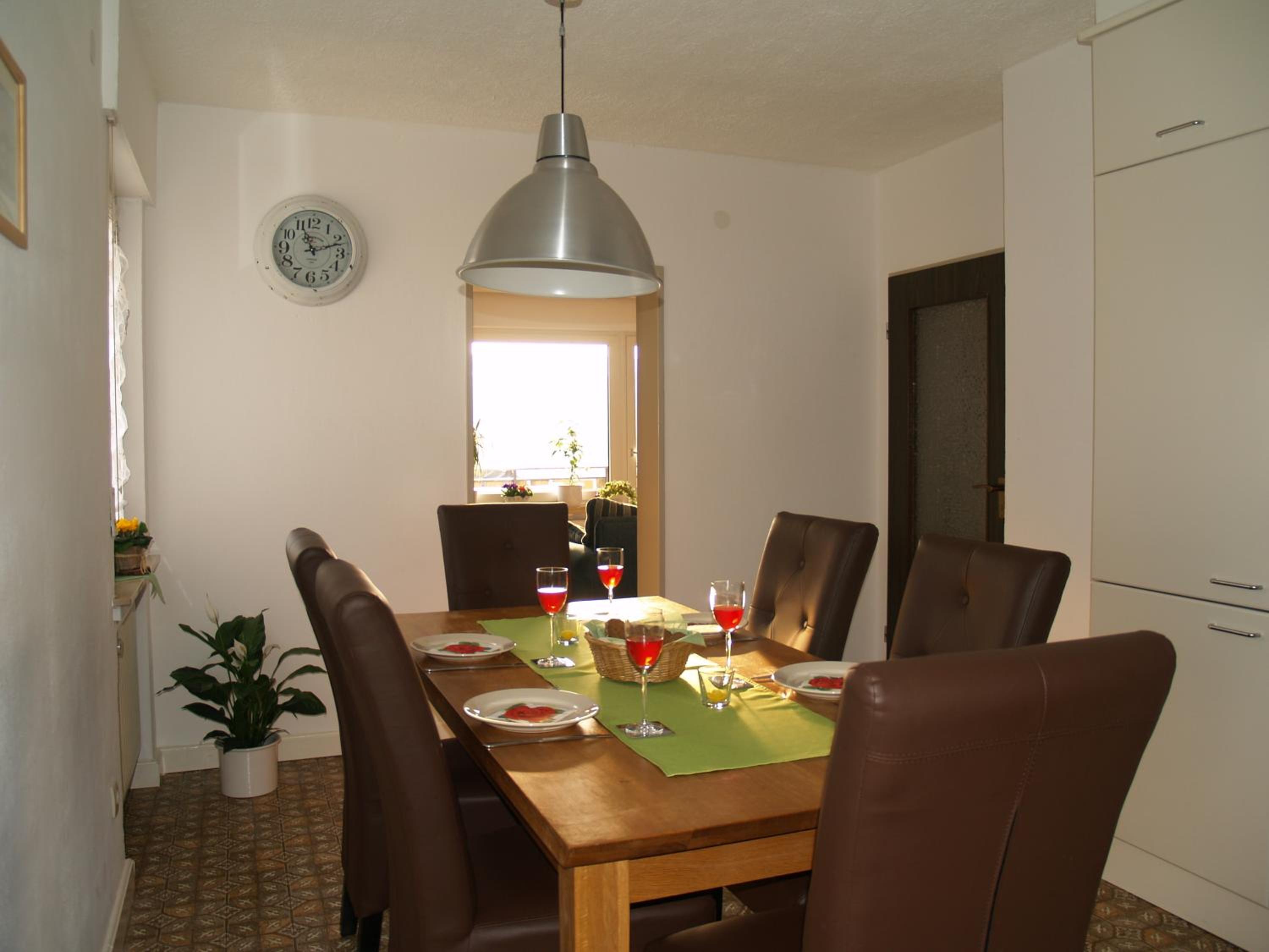 Three-Bedroom House photo 3