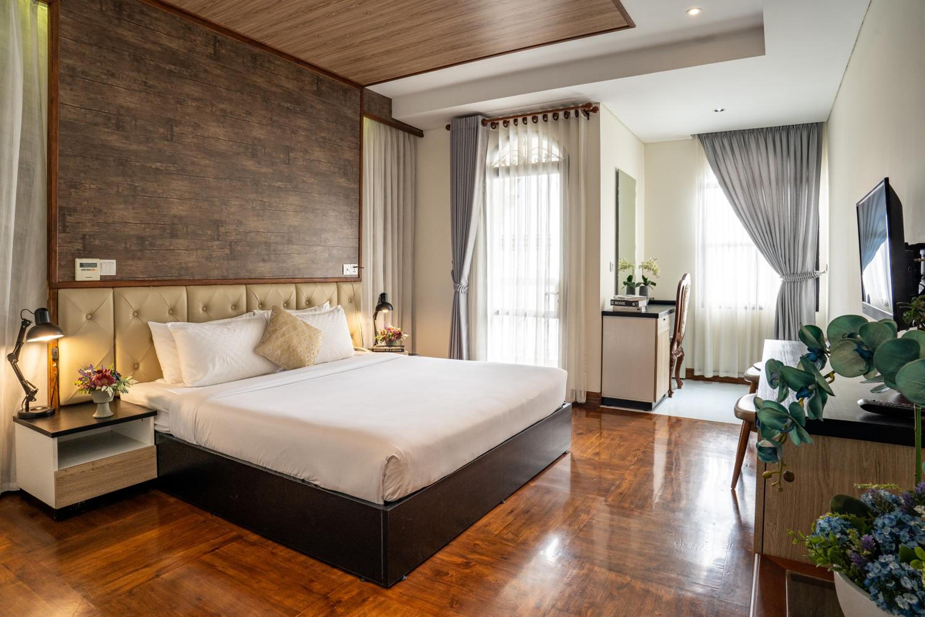  Deluxe Double Room with Balcony and City View photo 1