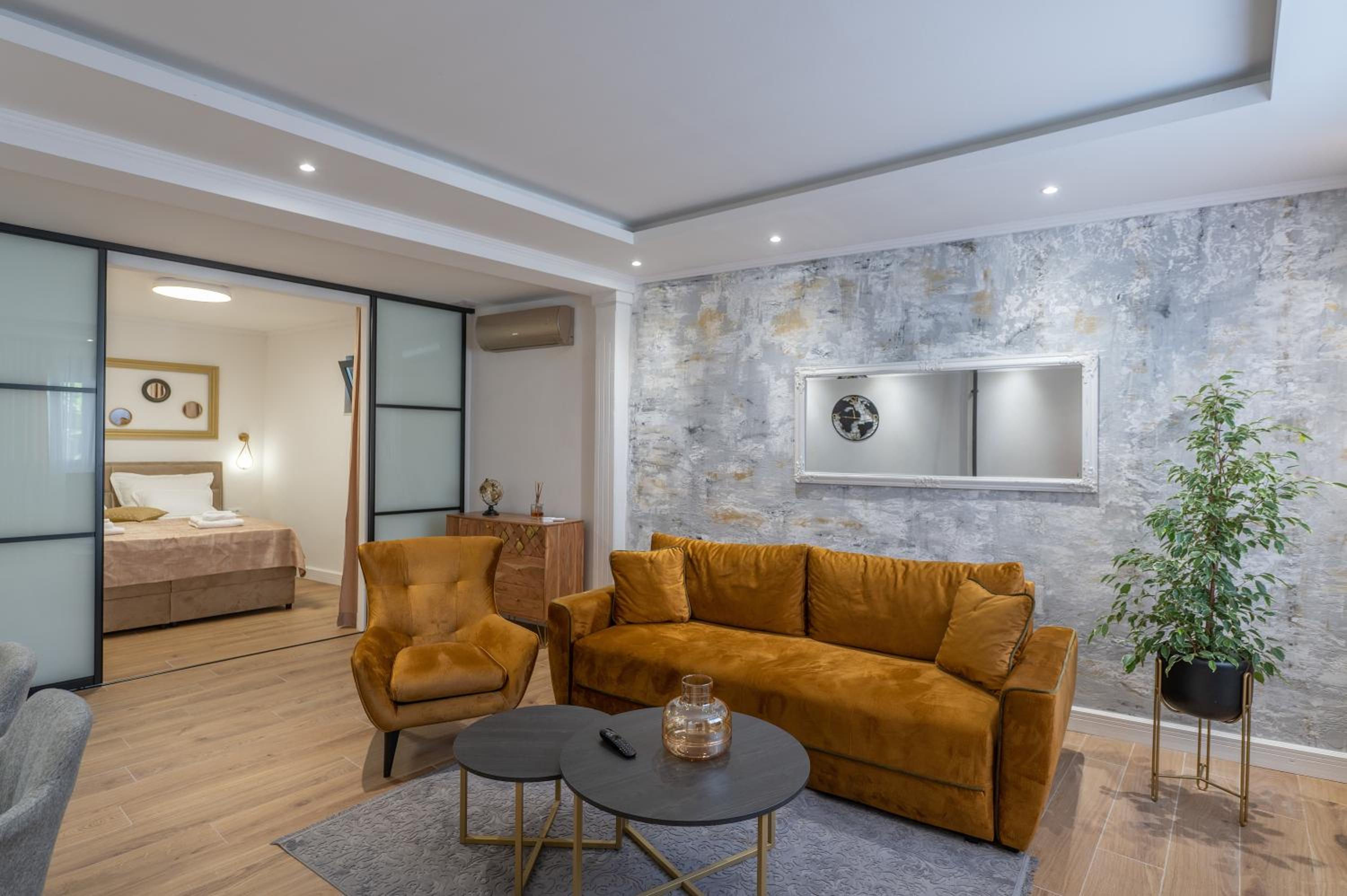 One-Bedroom Apartment Petra