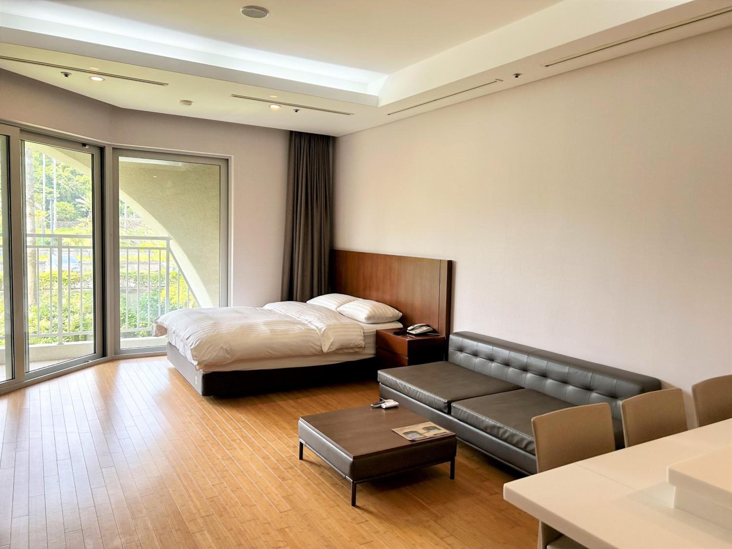 [Resort] Deluxe Suite - Double (With Kitchenette) - Photo 1