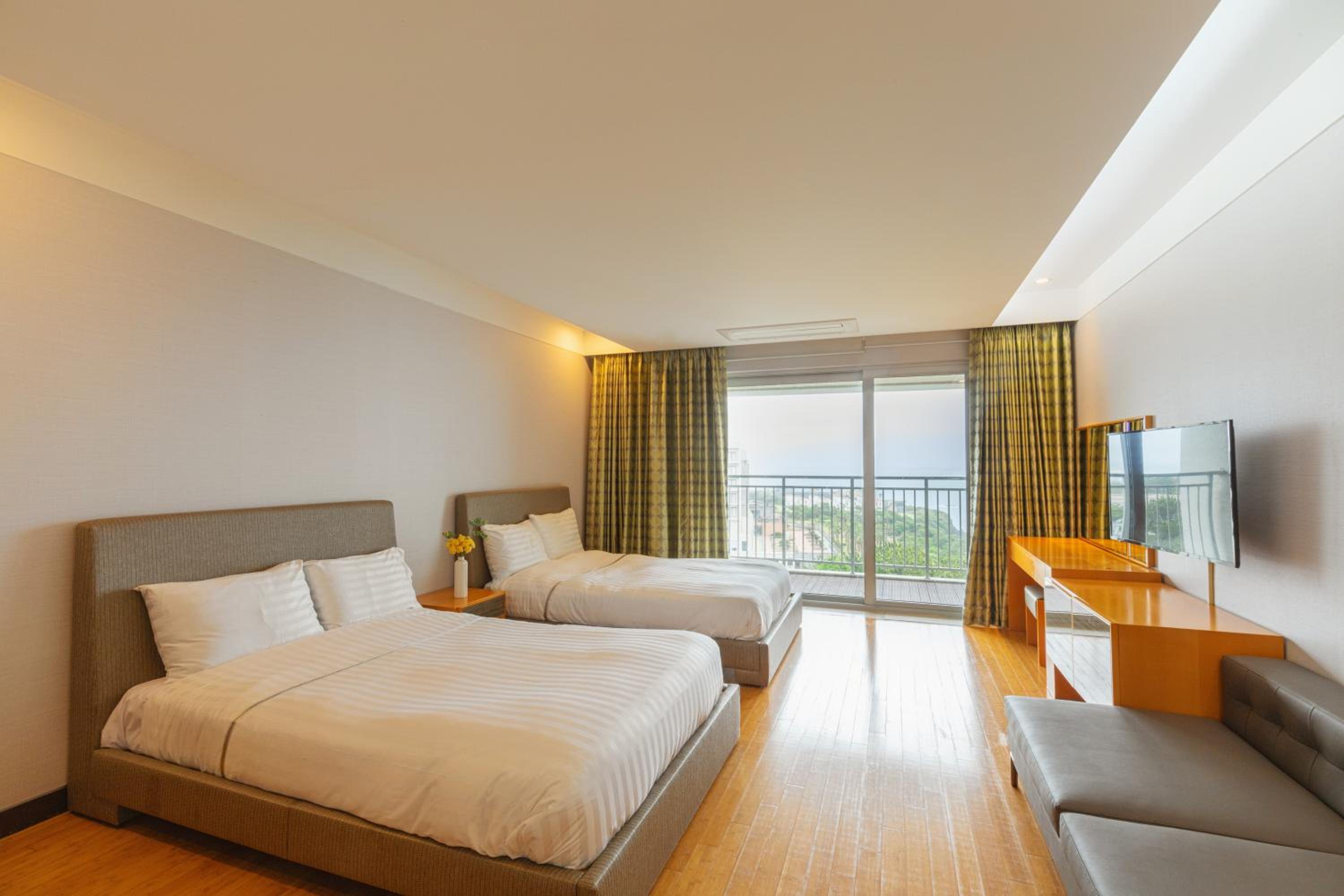 [Resort] Family -  Family Twin Room (Without Kitchenette, Garden Ocean View) - Photo 2