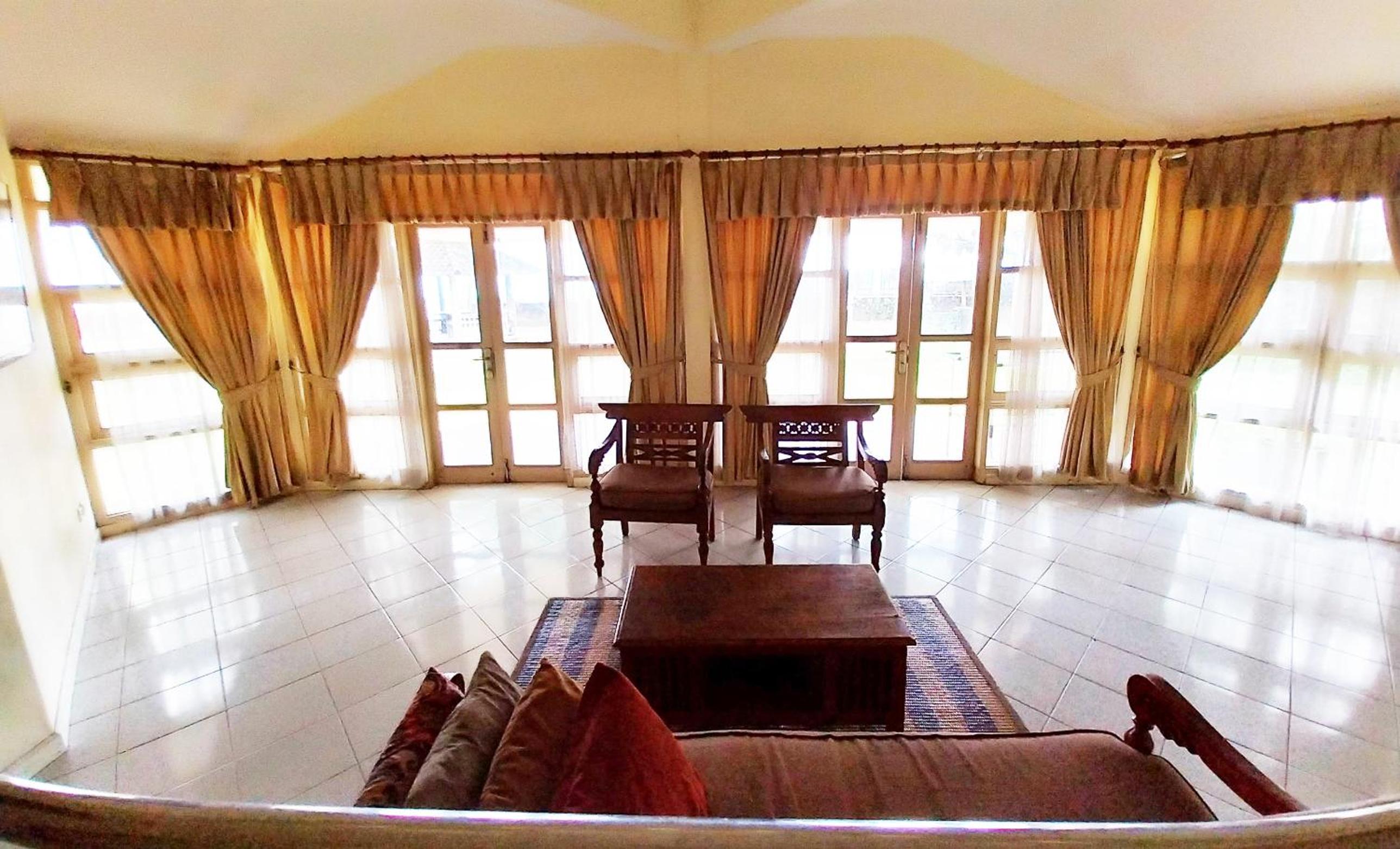 Double or Twin Room - Photo 2