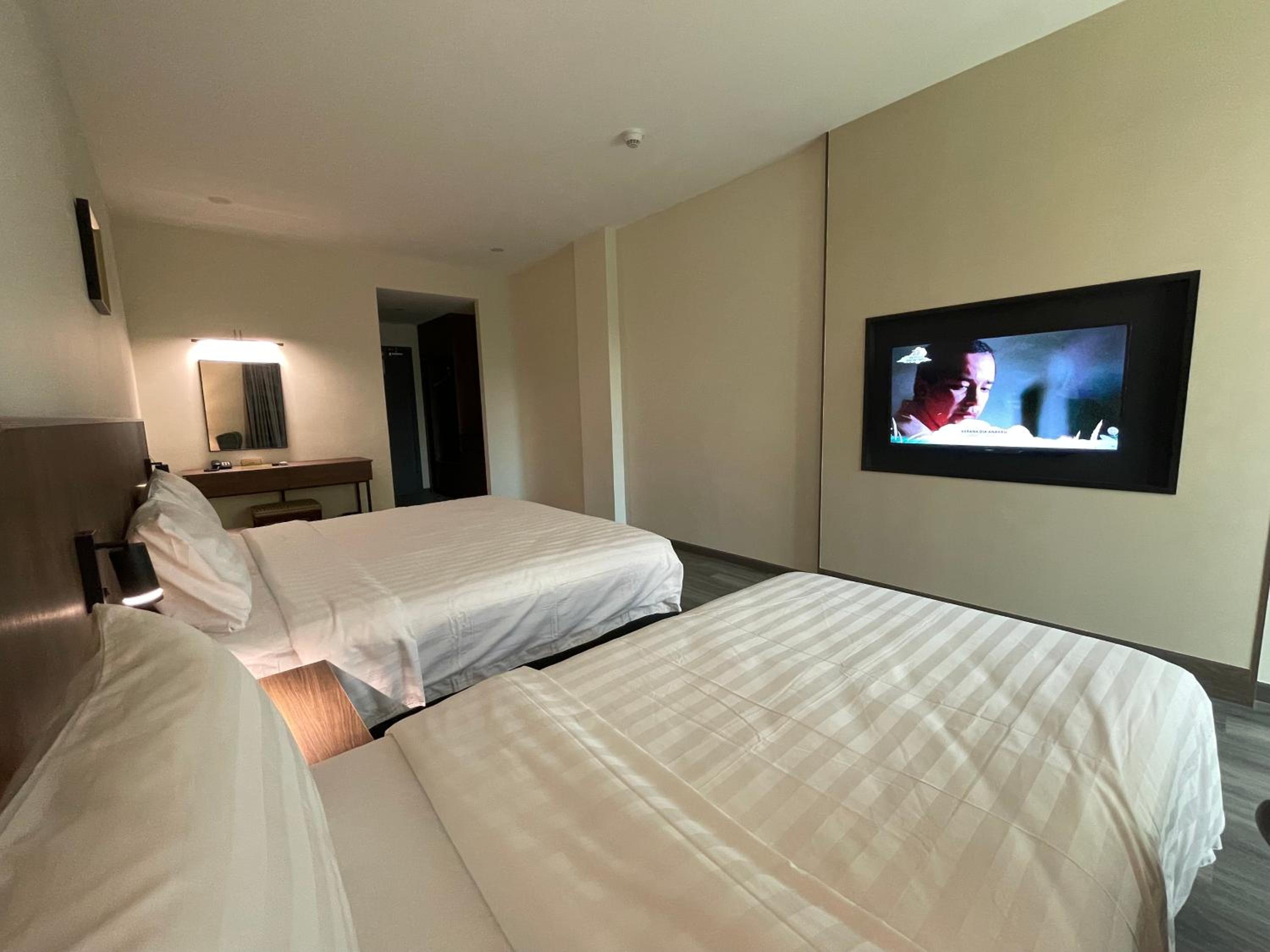 Deluxe Triple Room