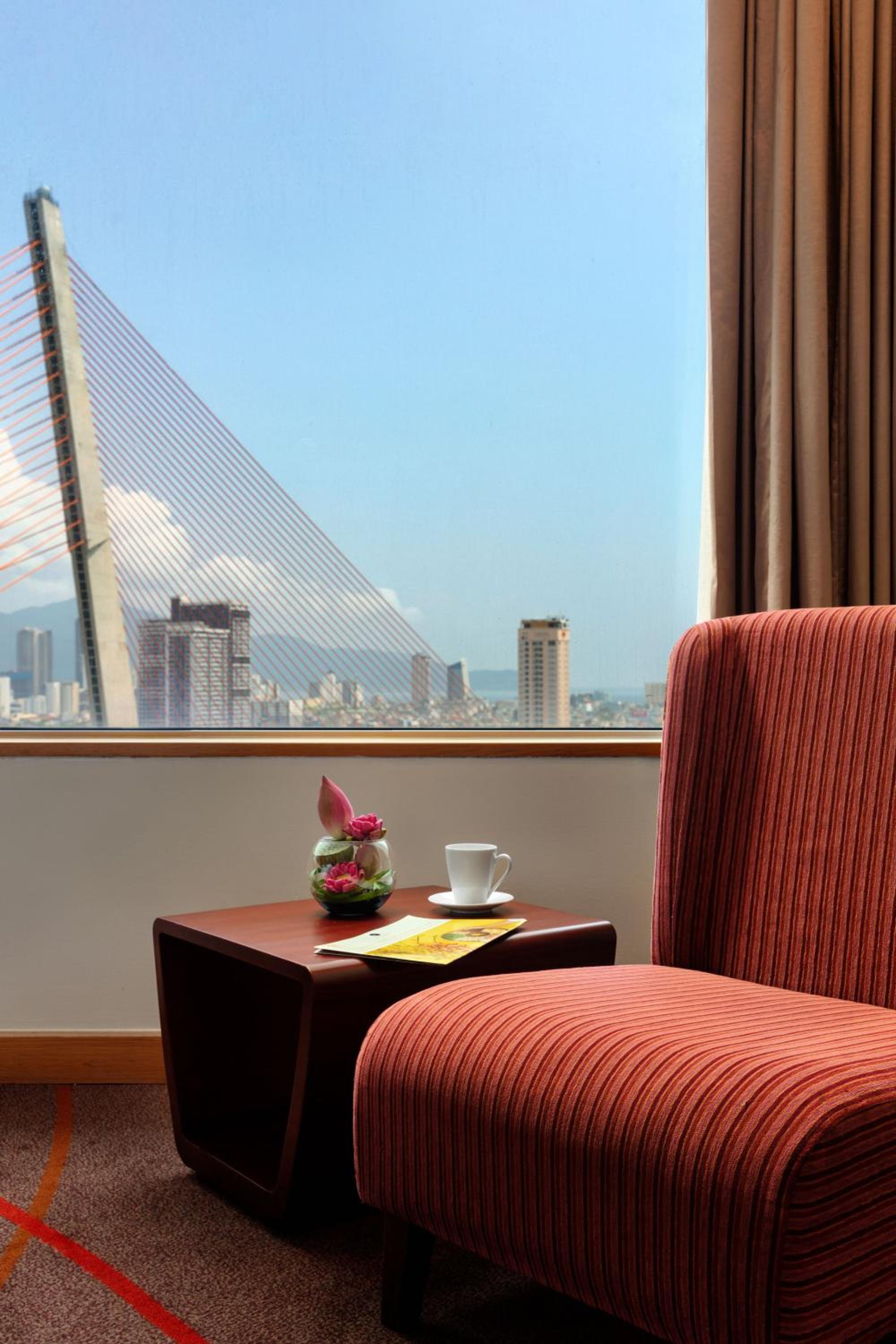 Superior Twin Room with River View - Photo 4