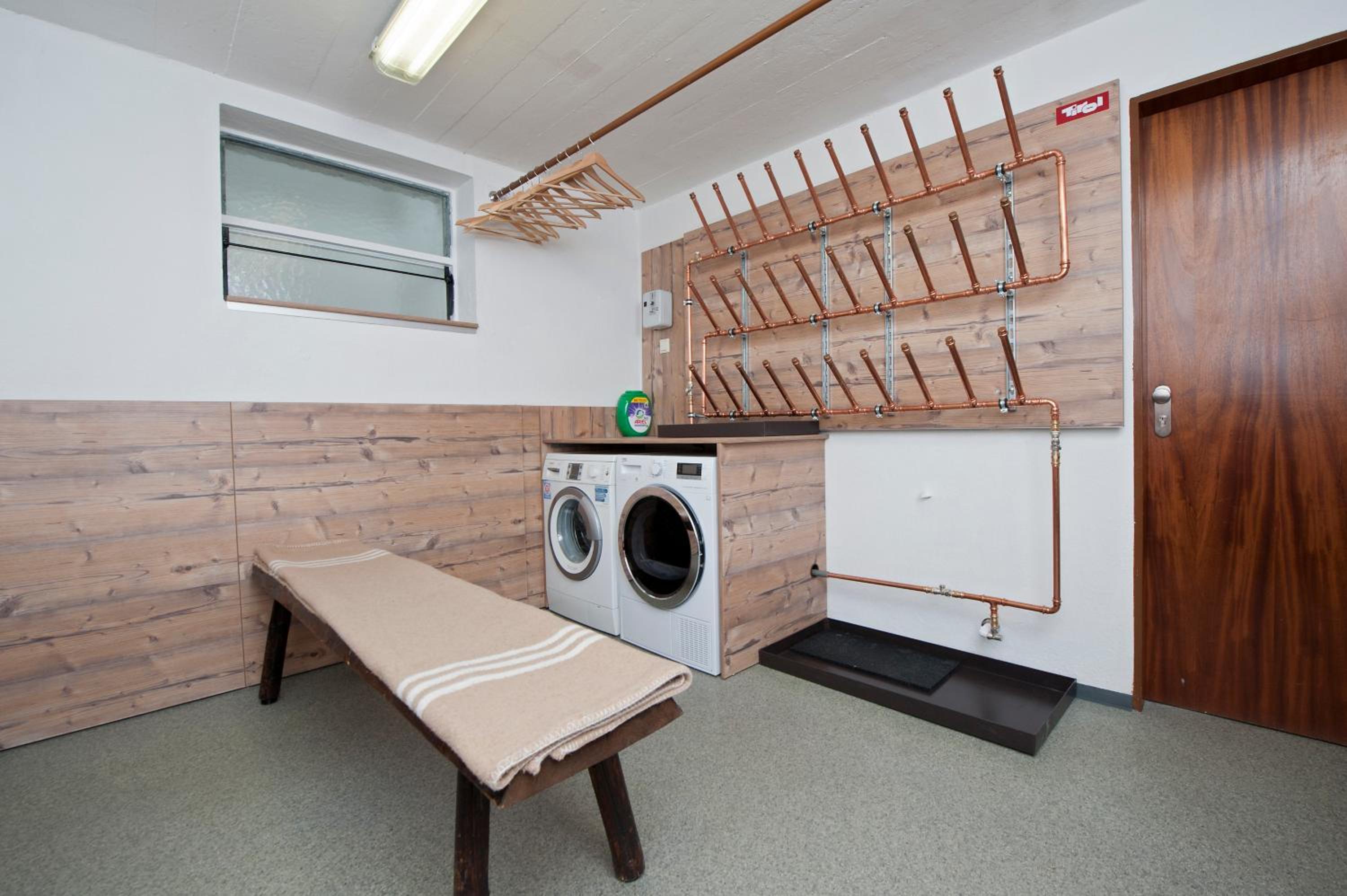 Apartment 12 photo 3