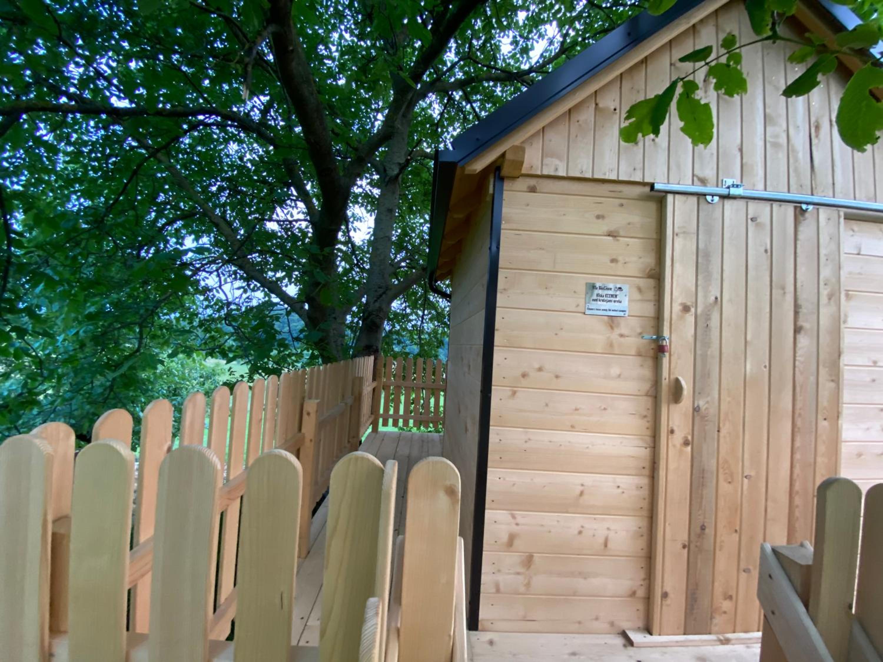 Tree House - Photo 20