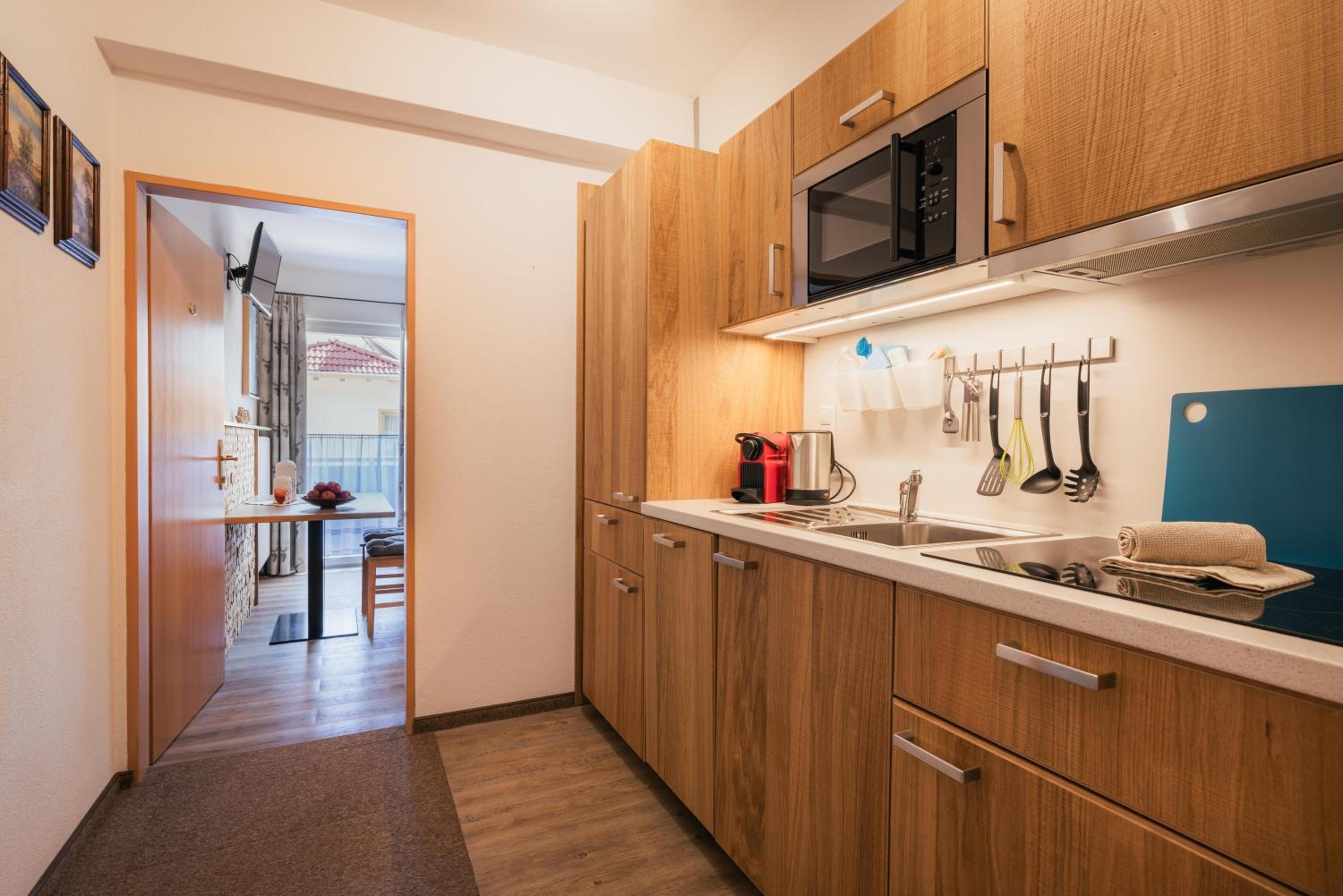 Apartment 6