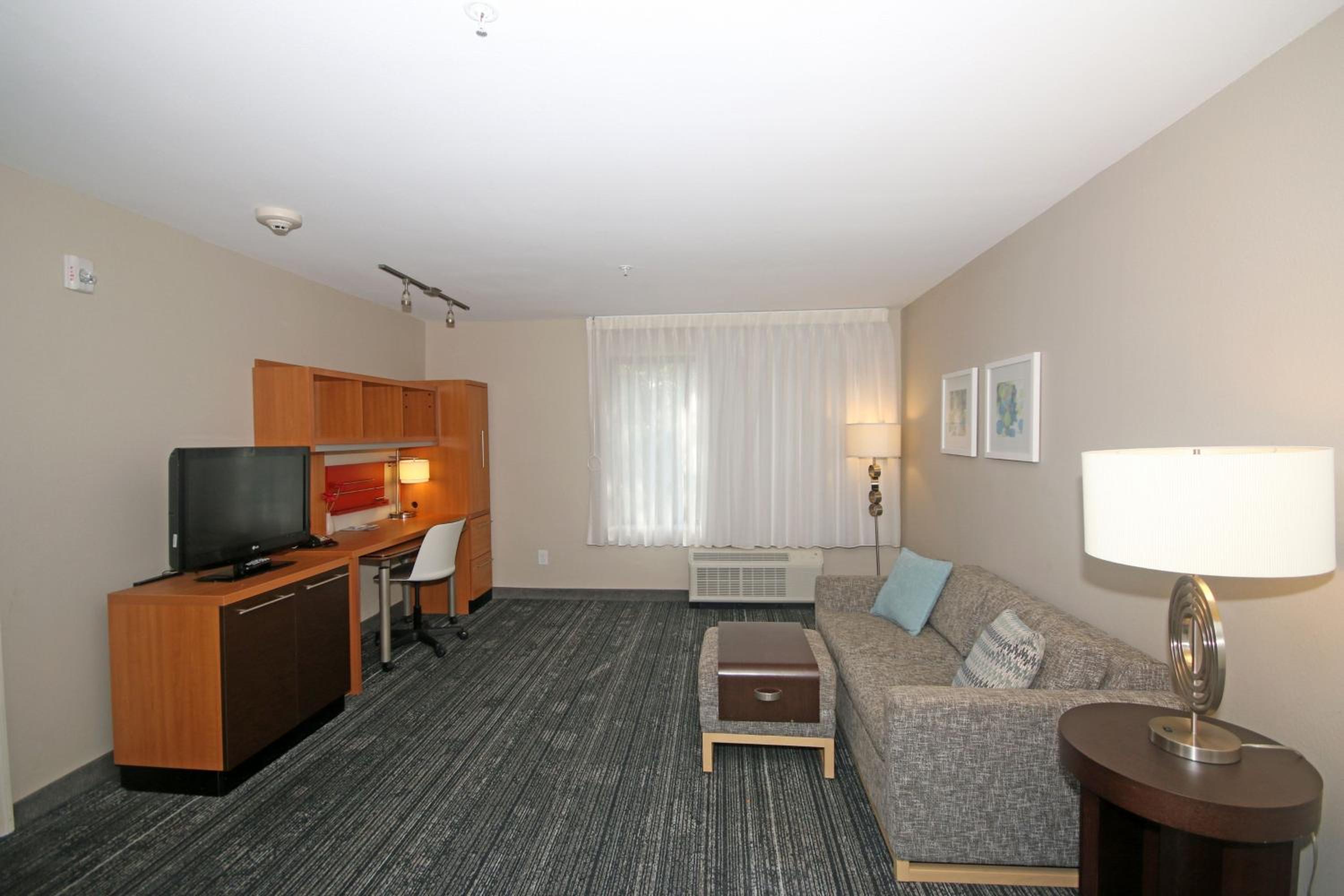 One-Bedroom King Suite