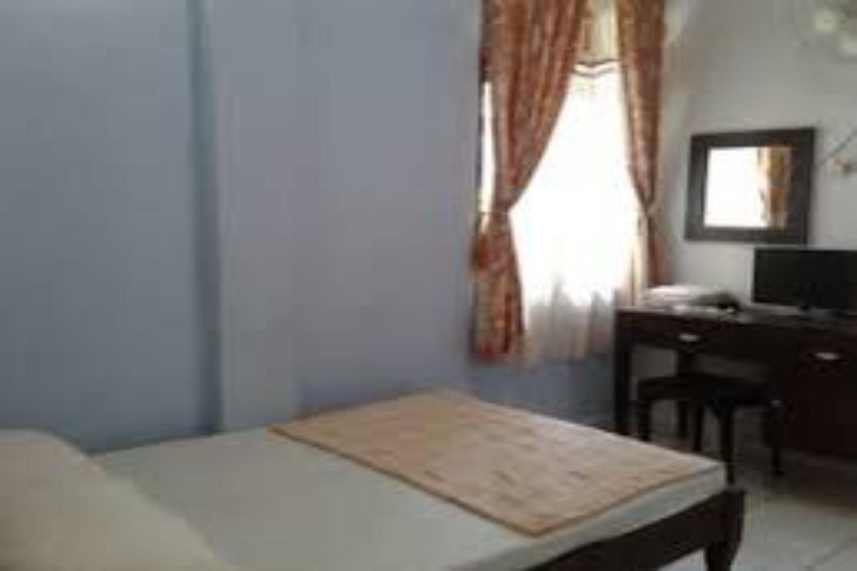 Delxue Twin Room - Photo 12