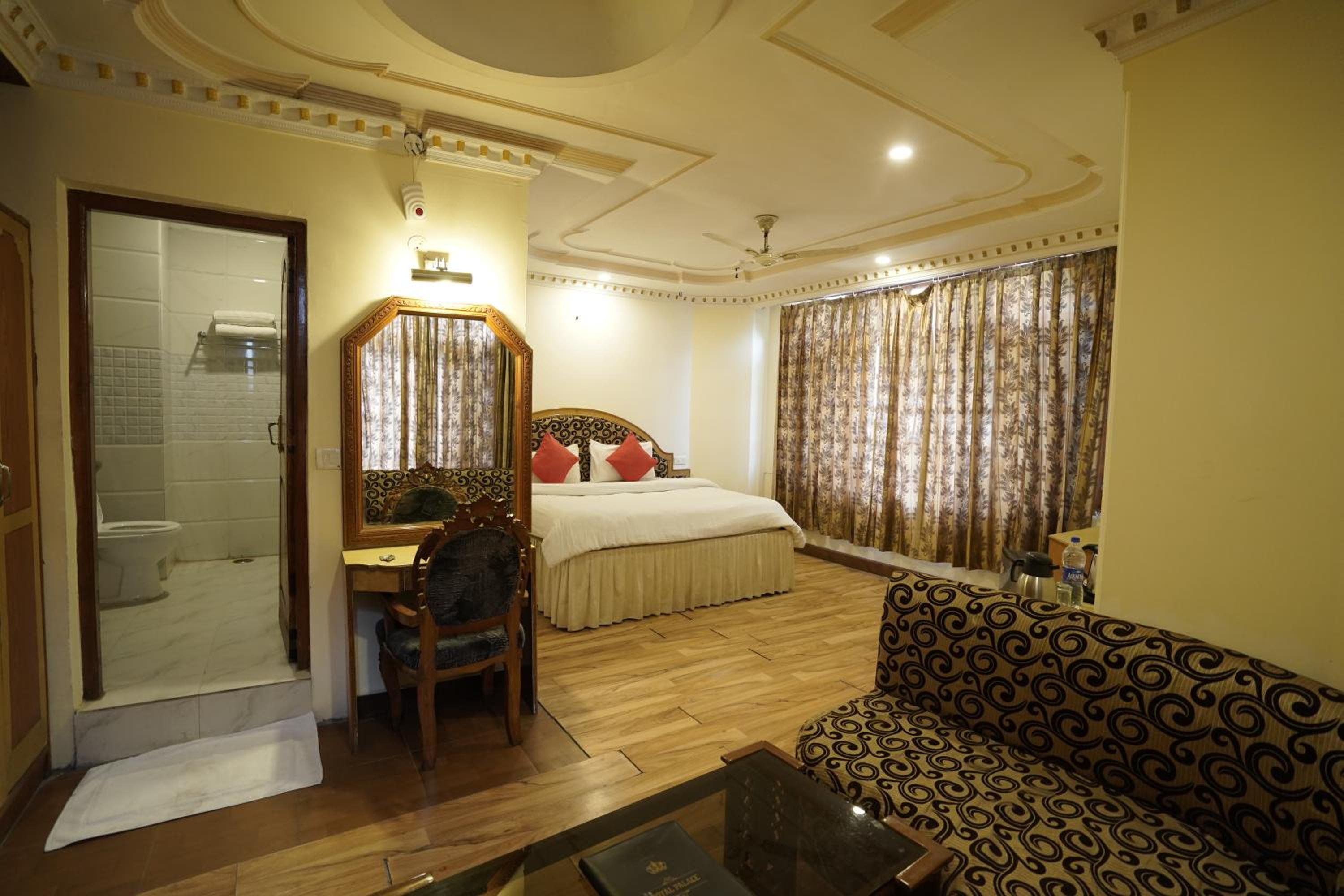 Queen Suite