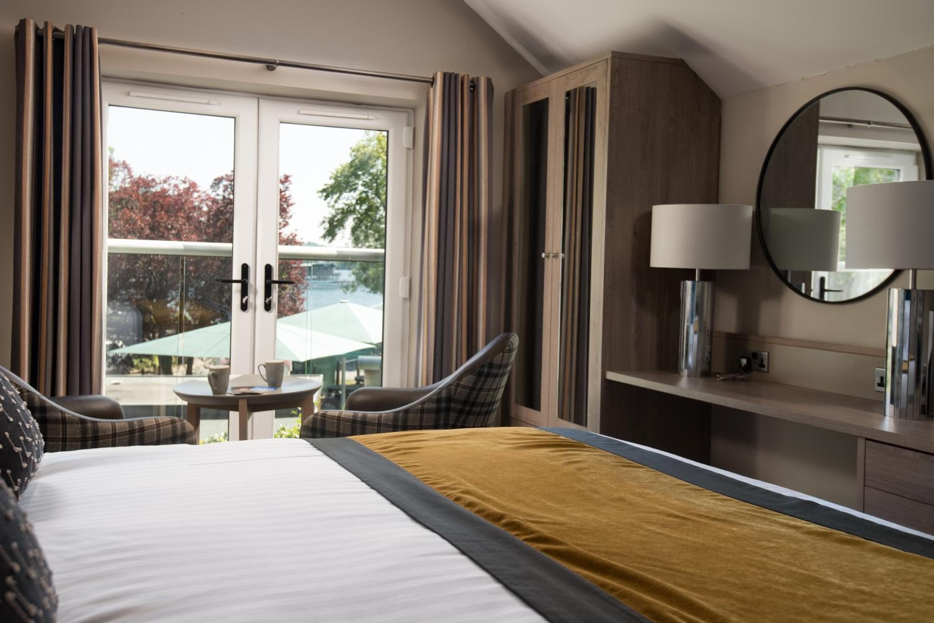 Superior Double or Twin Room photo 3