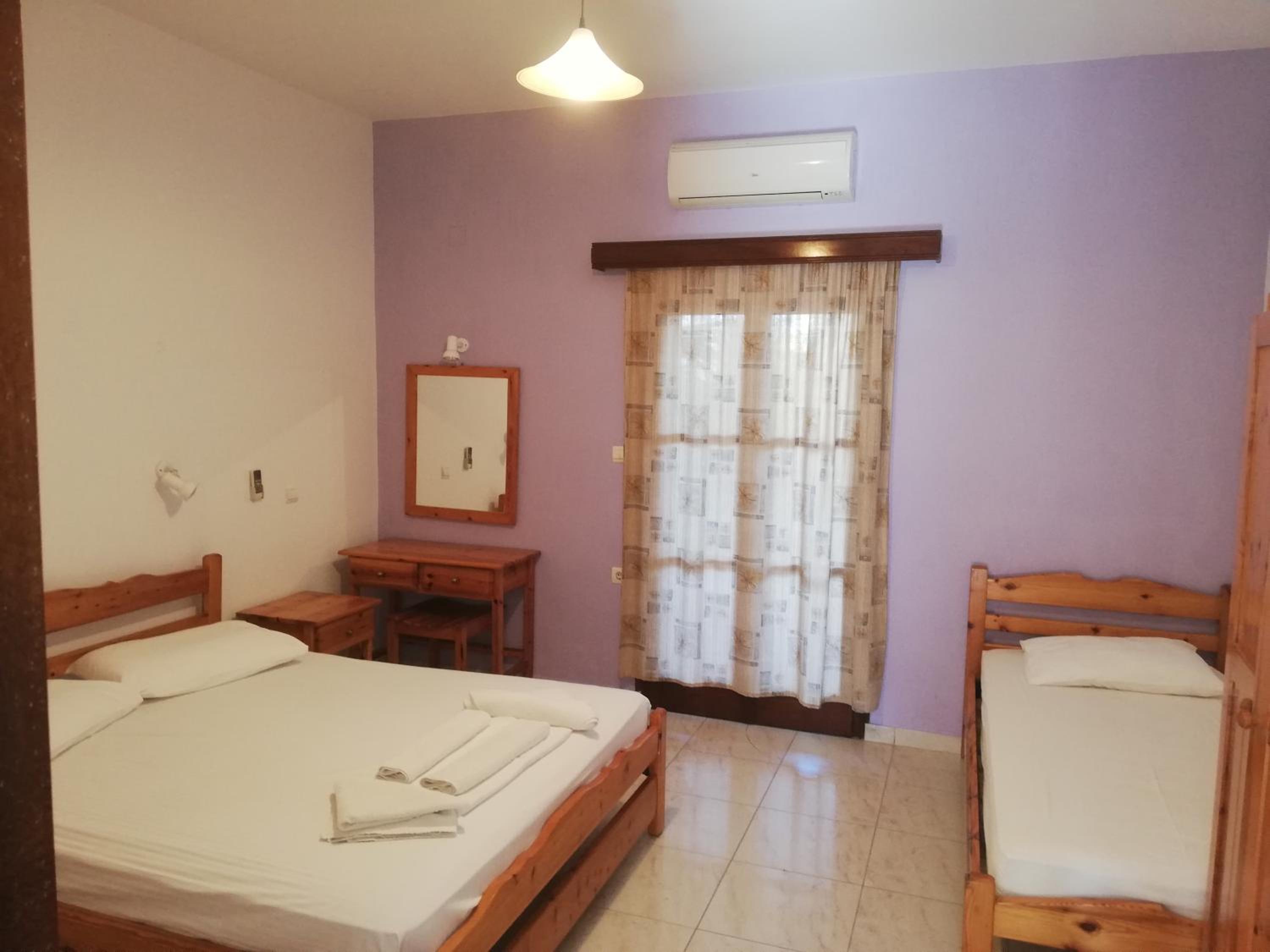 Two-Bedroom Deluxe Apartment with Balcony photo 3