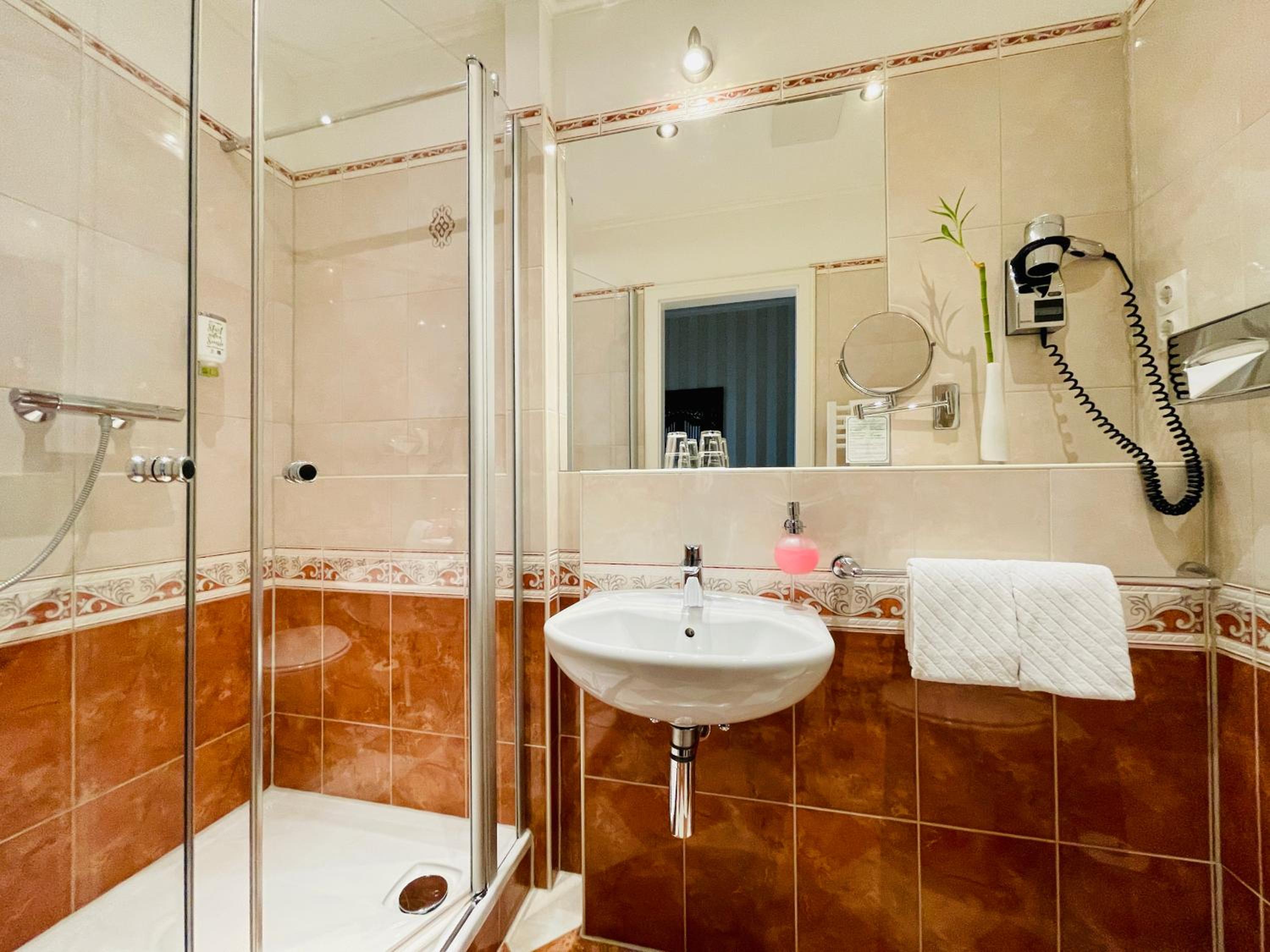 Standard Double Room - Street View photo 3