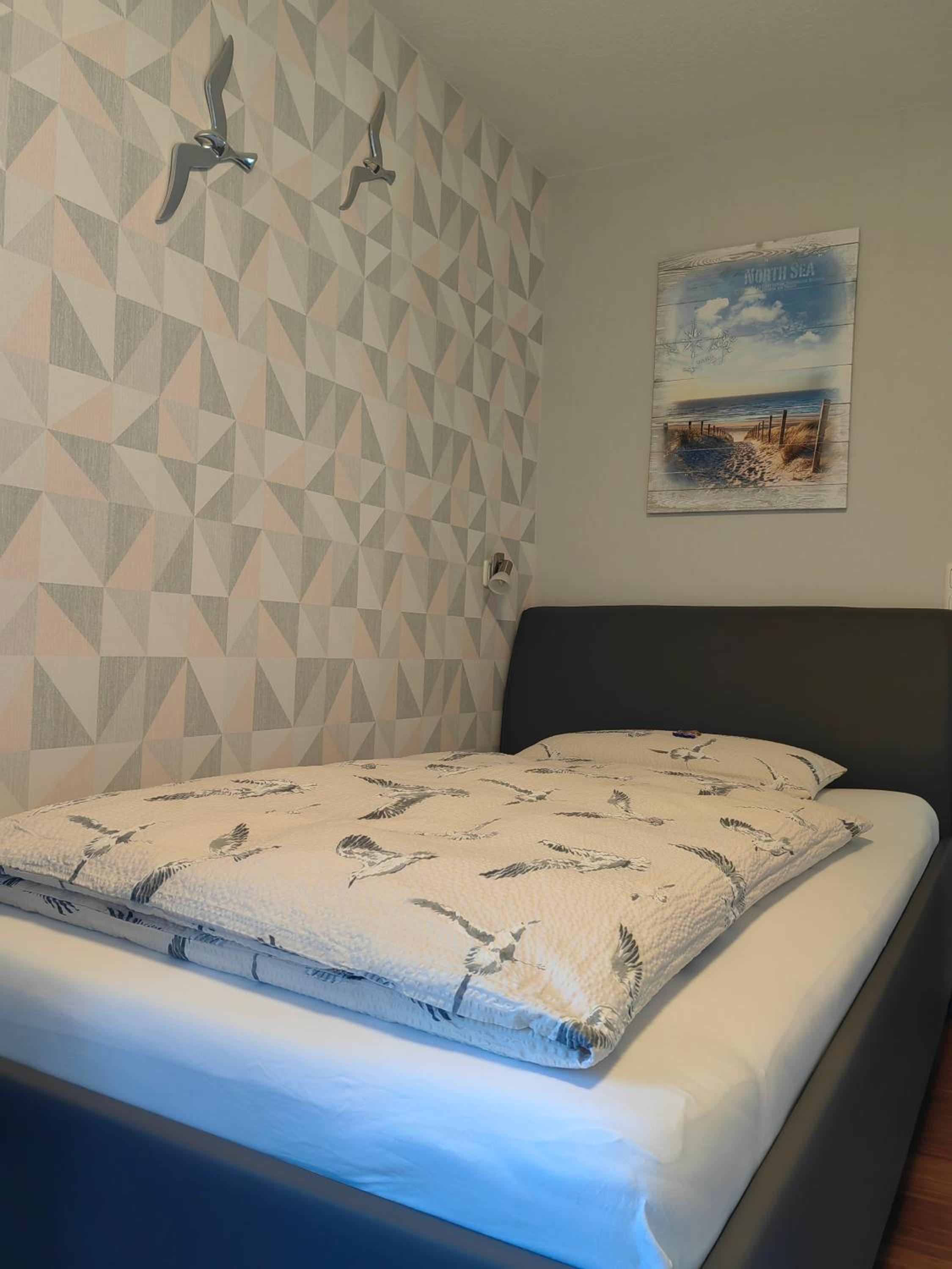 Single Room with Private Bathroom photo 1