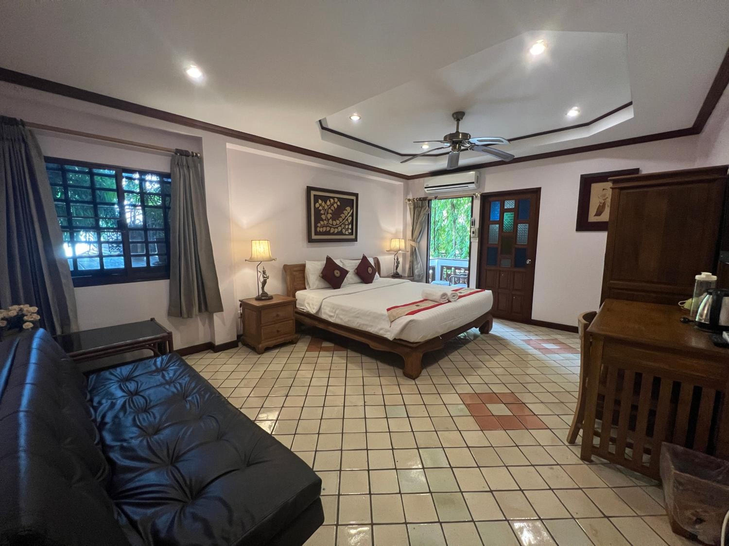 Large Double with Balcony