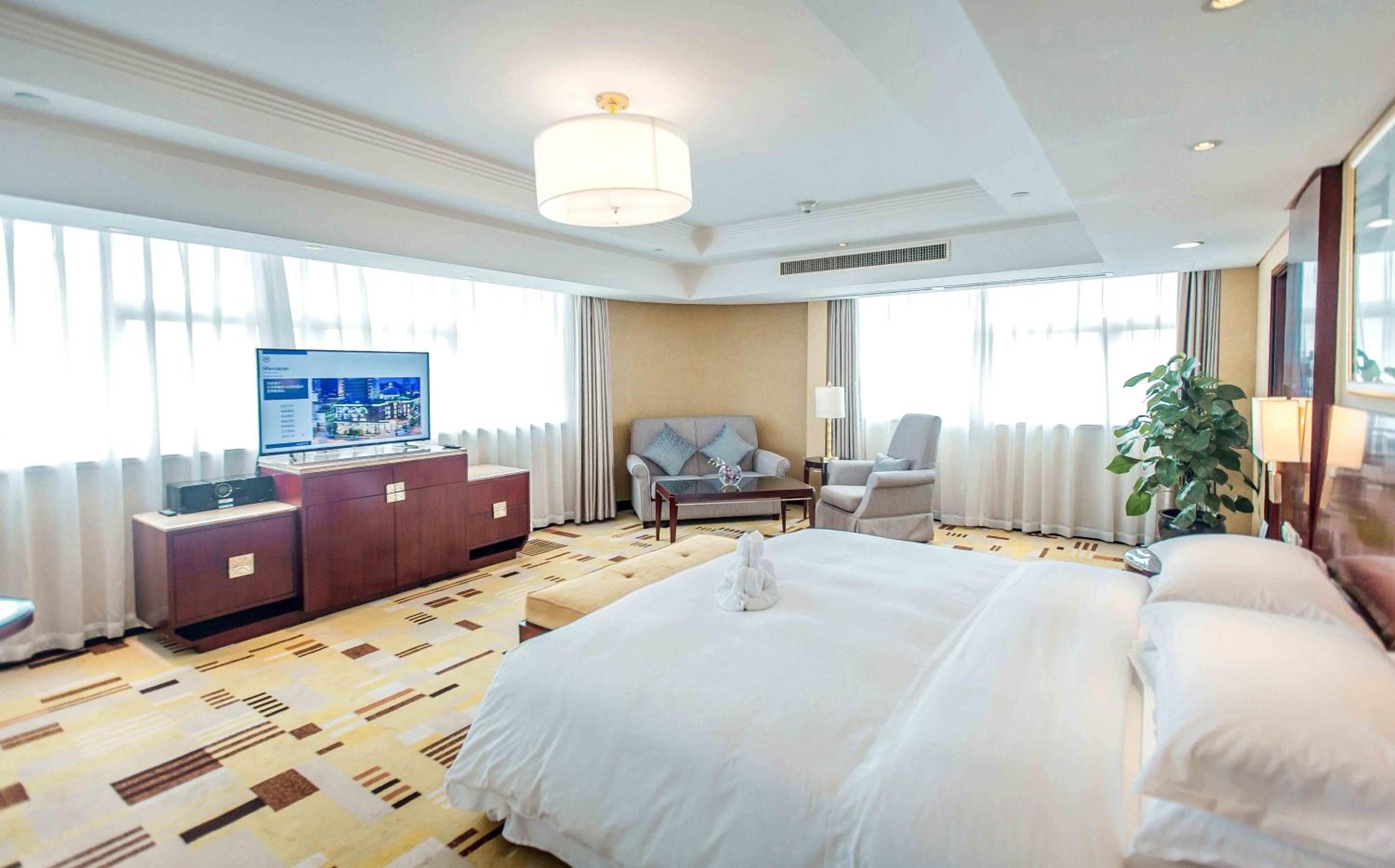 Prestige King, Guest room, 1 King, City view photo 1